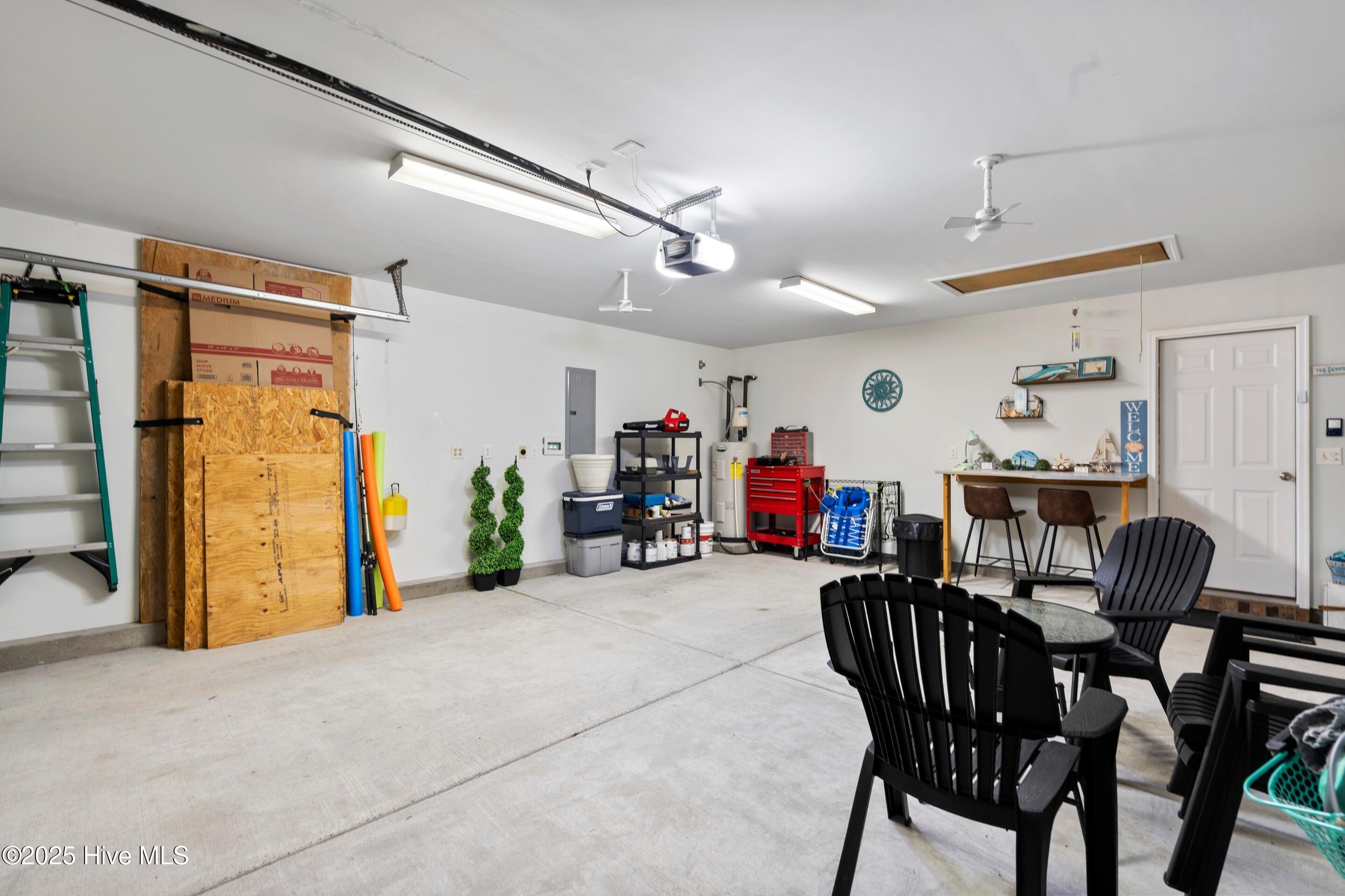 100517079 | Photo 50