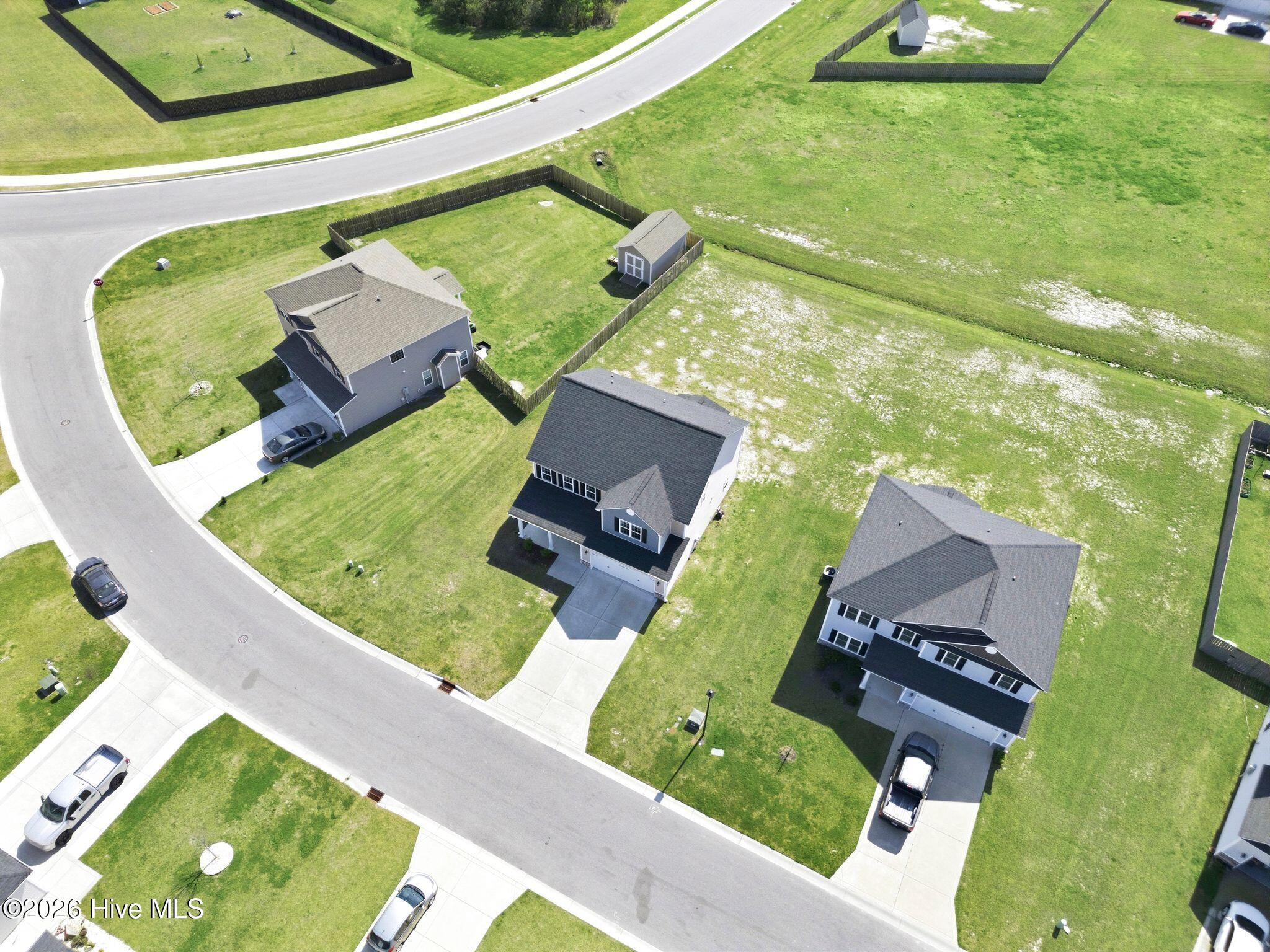 100563998 | Photo 50