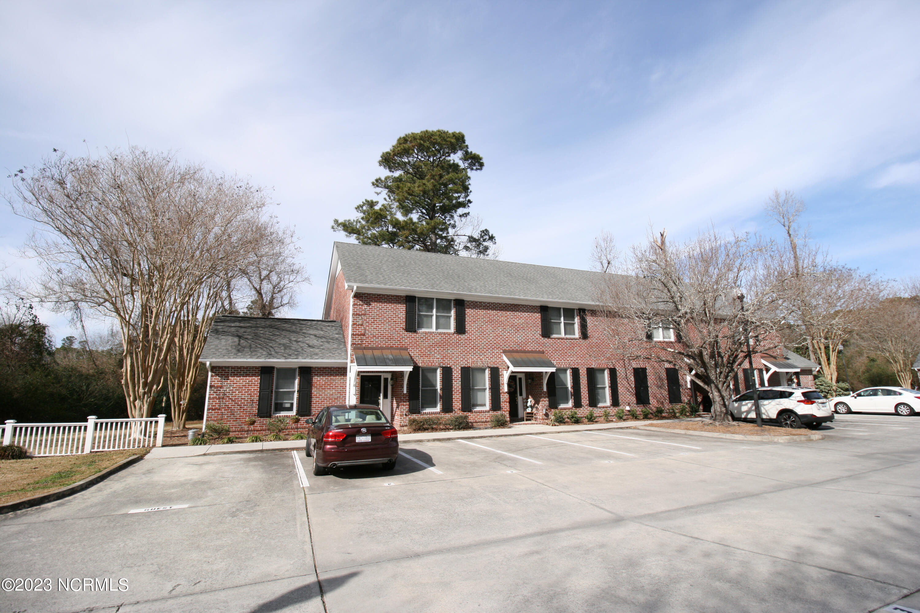 100523164 | Photo 17