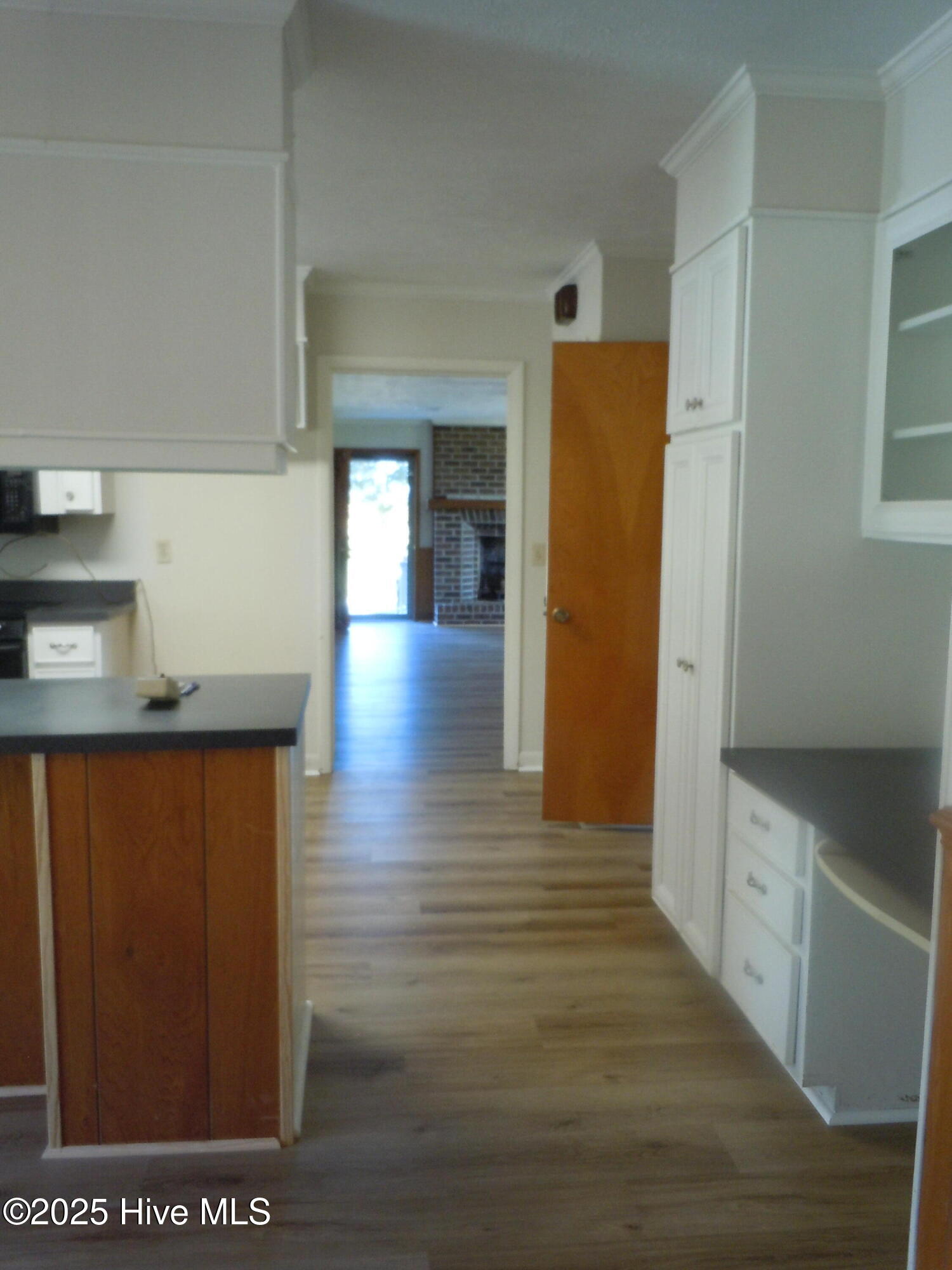 100533053 | Photo 24