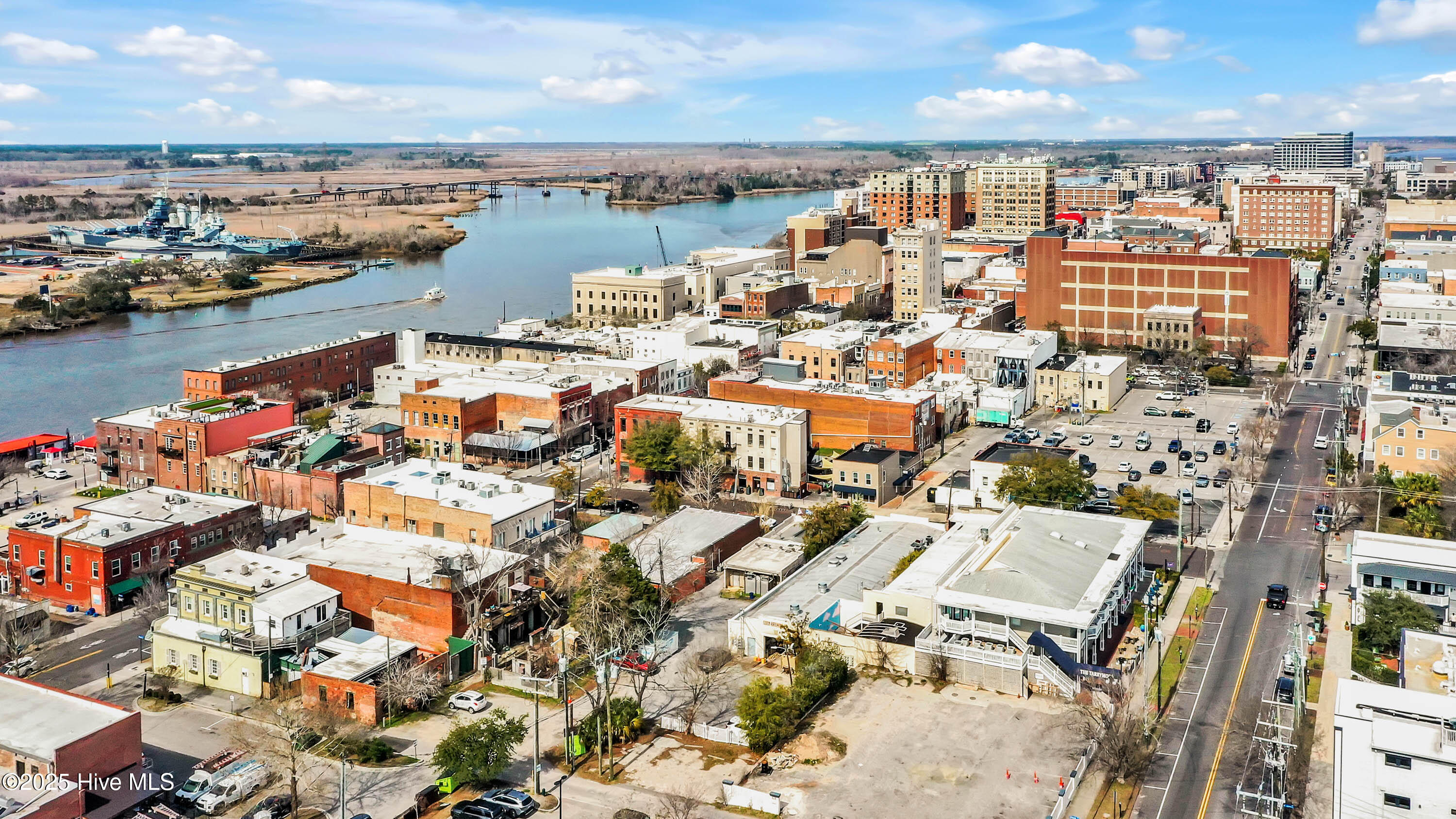 100491115 | Photo 36