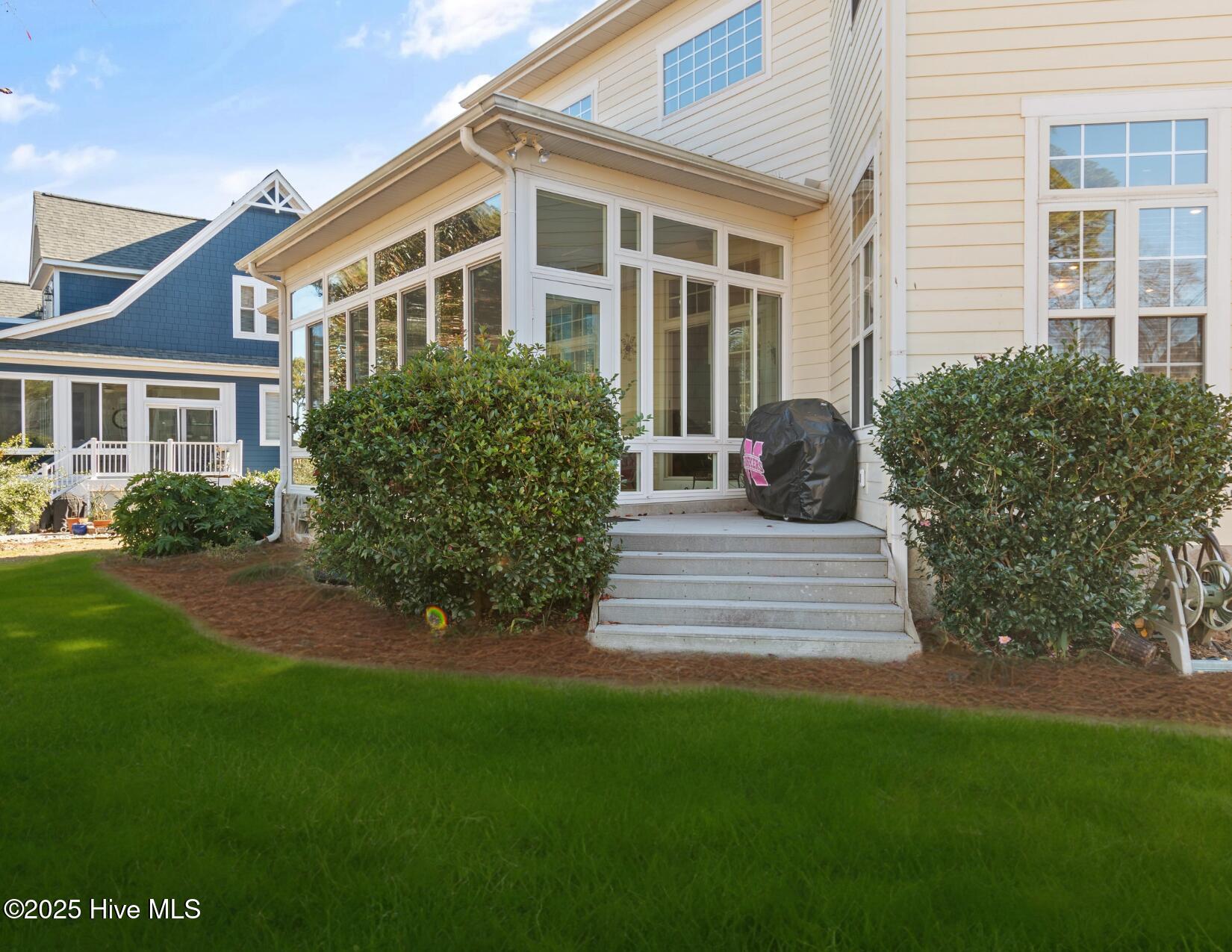 100479094 | Photo 35