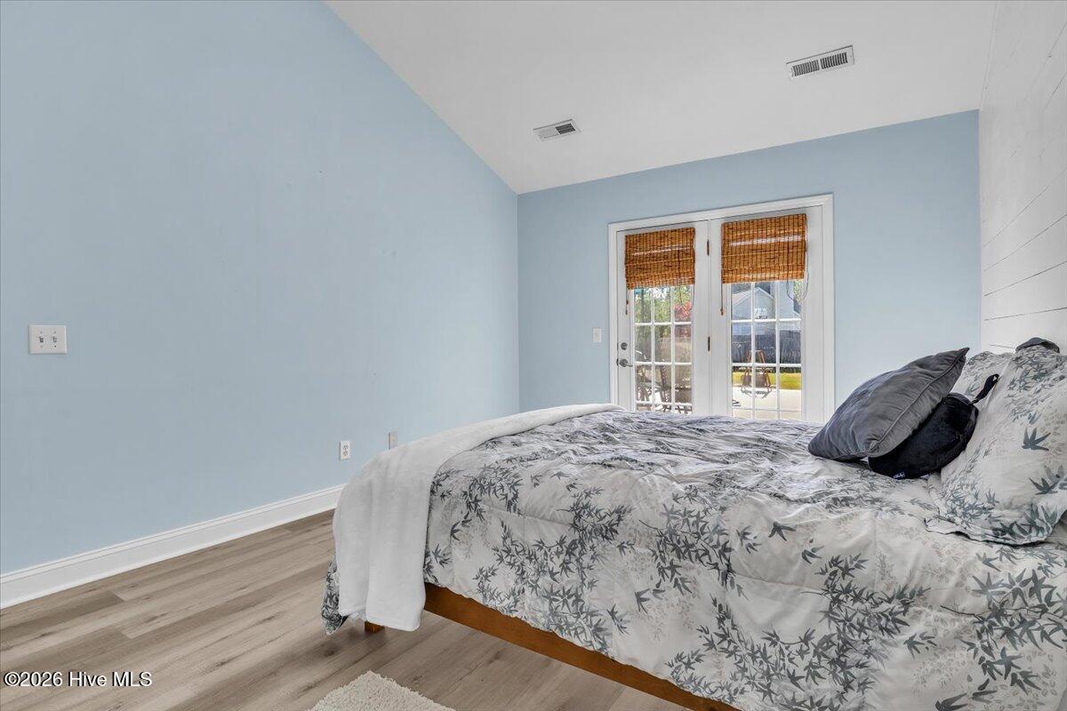 100565579 | Photo 32