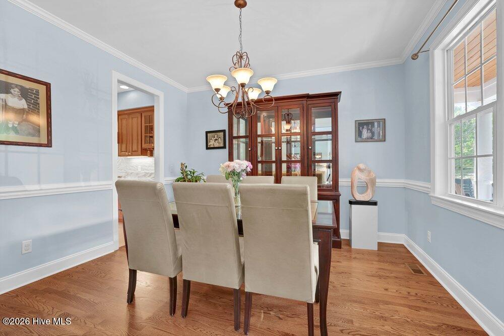 100568961 | Photo 14