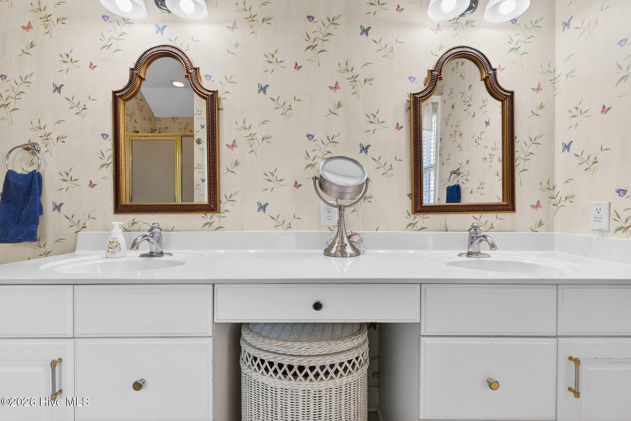 100557579 | Photo 22