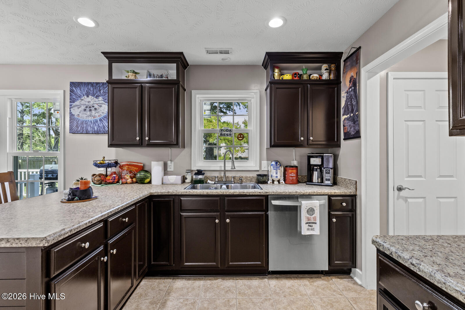 100564296 | Photo 10