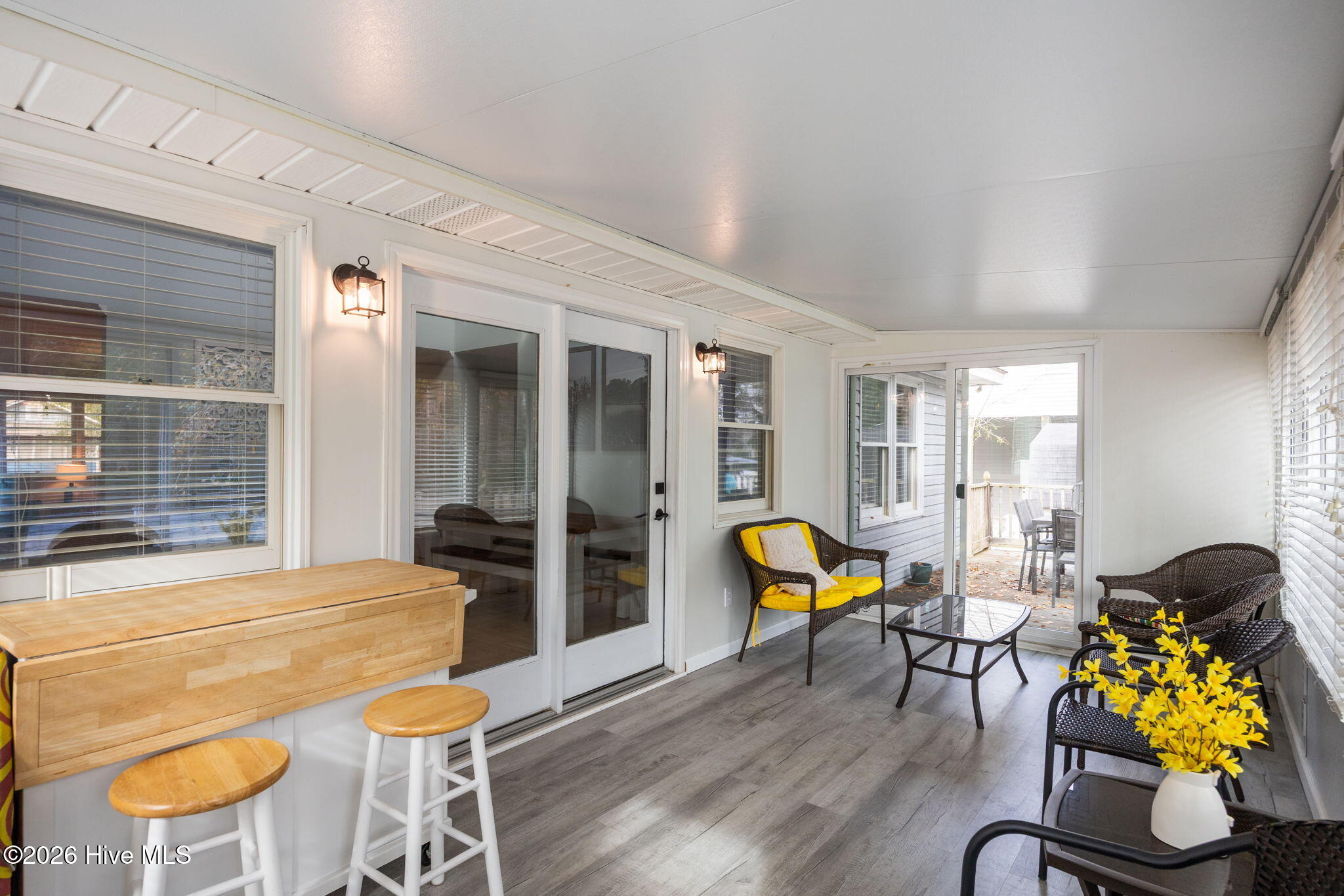 100547924 | Photo 36