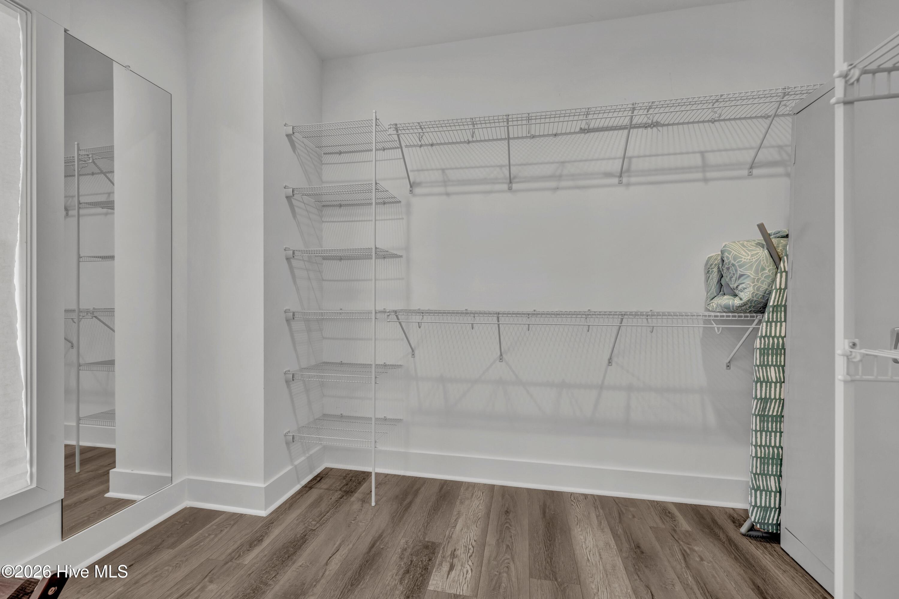 100549808 | Photo 32