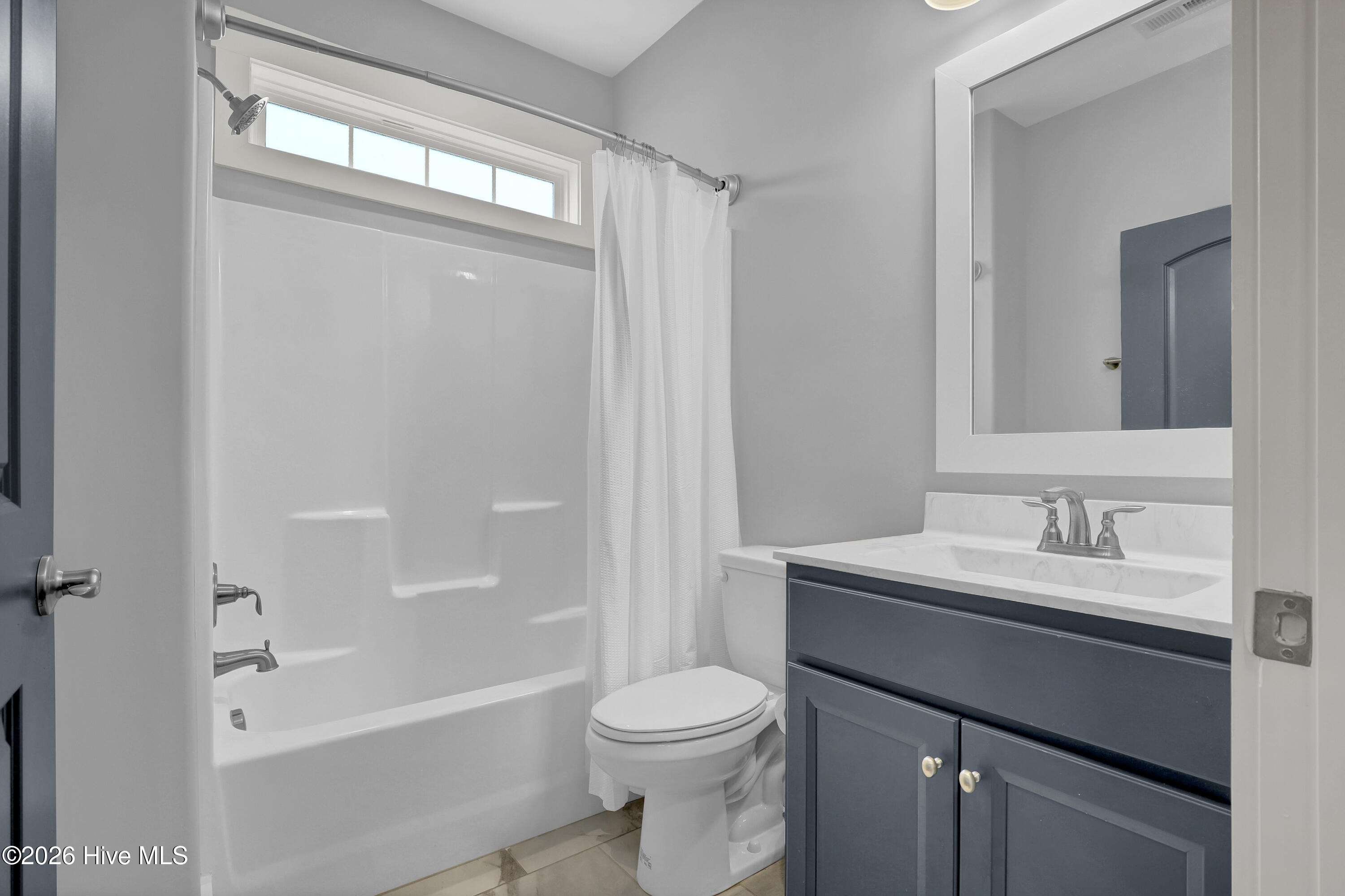 100559745 | Photo 23