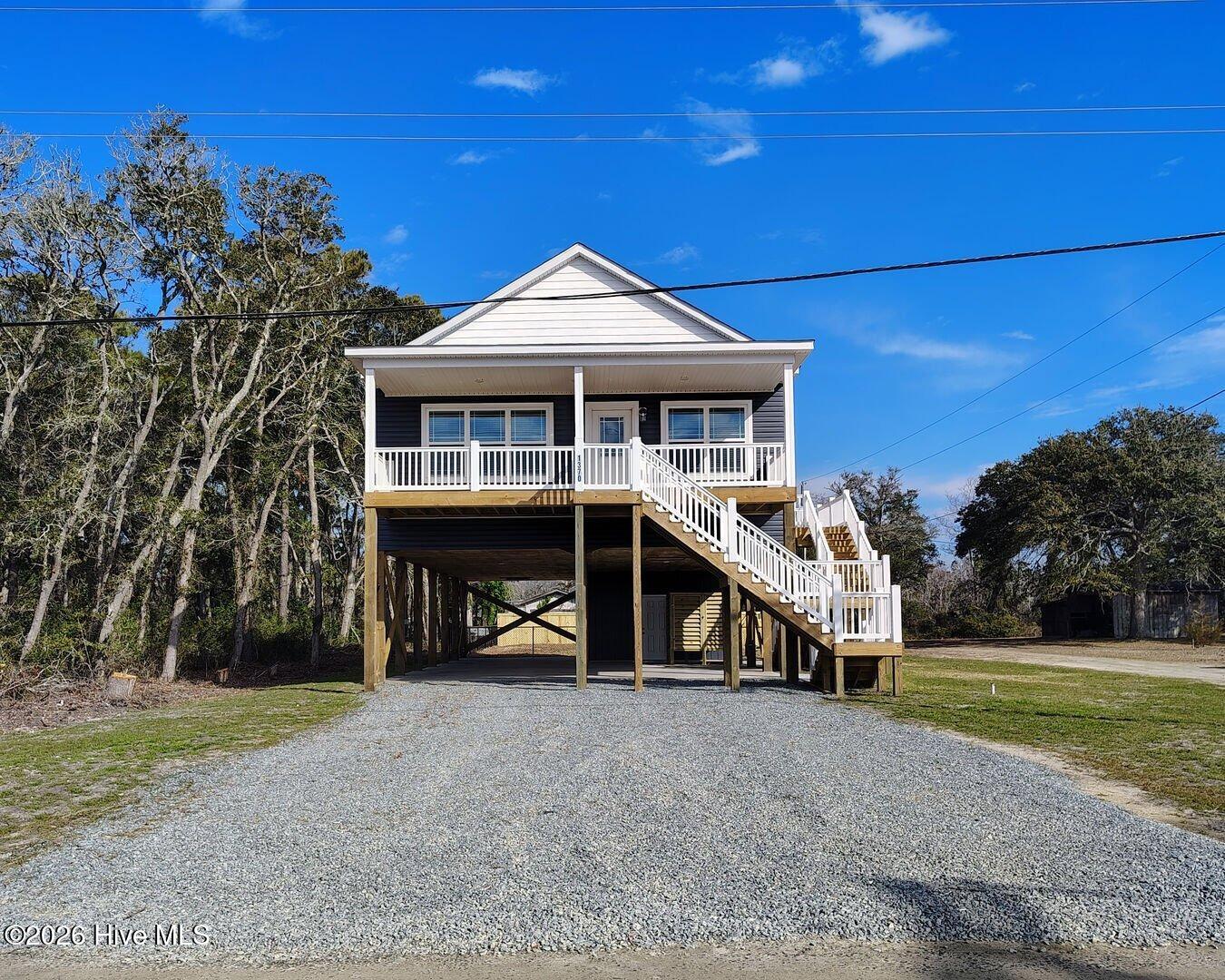 100548939 | Photo 14