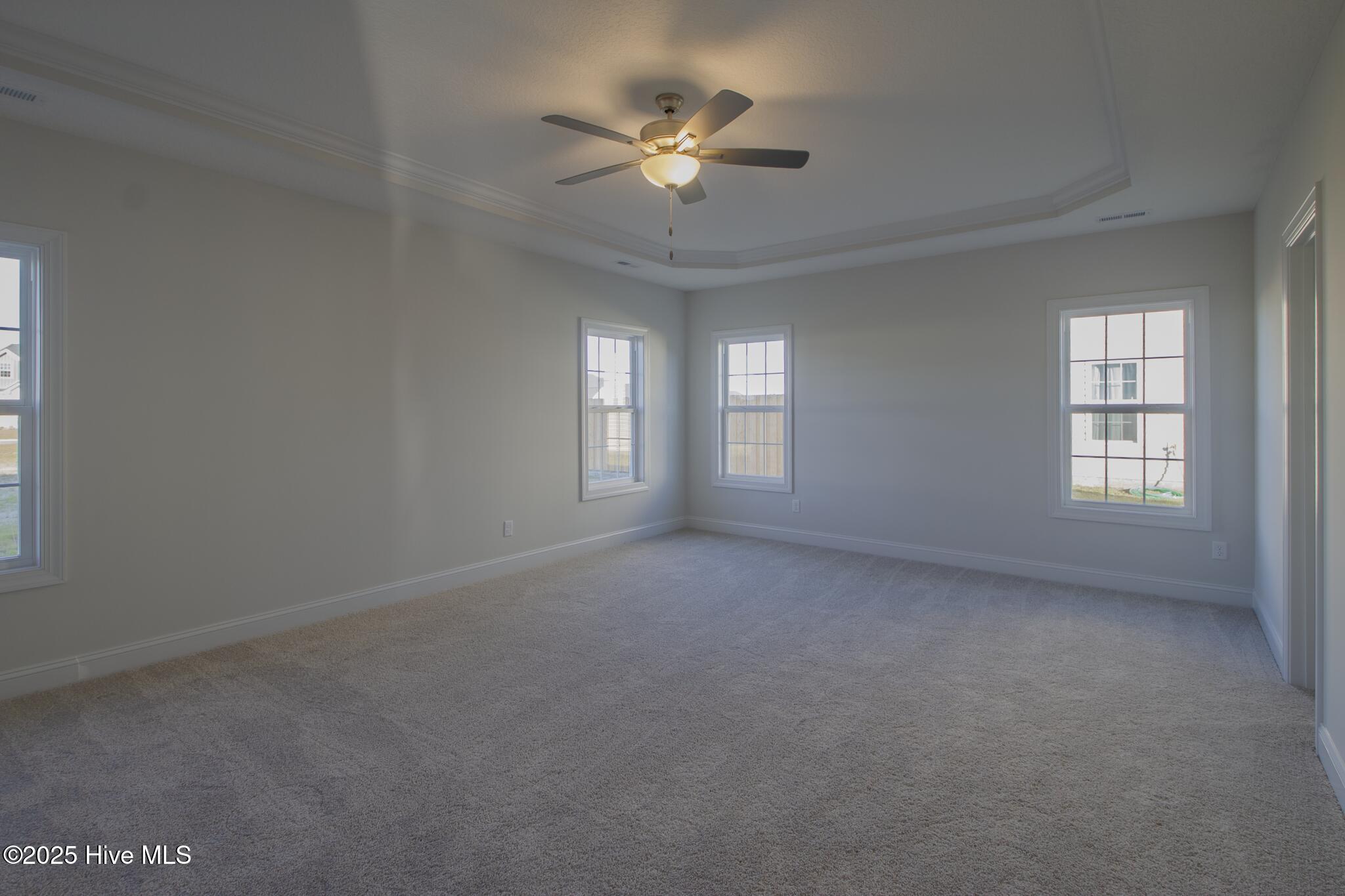 100492208 | Photo 13