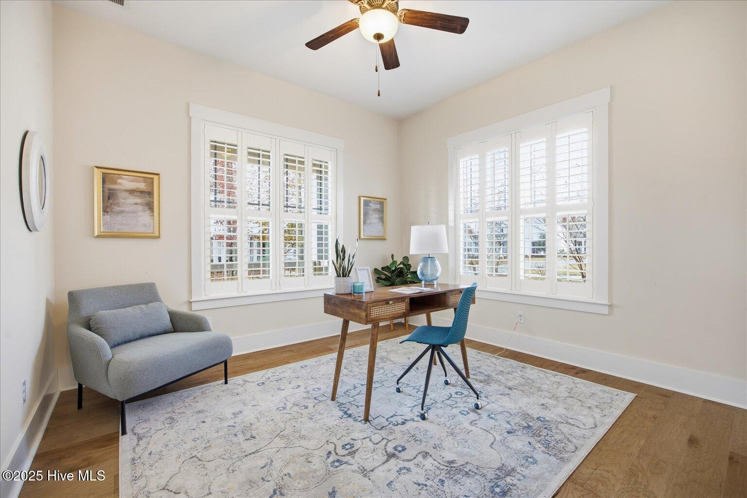 100536924 | Photo 26