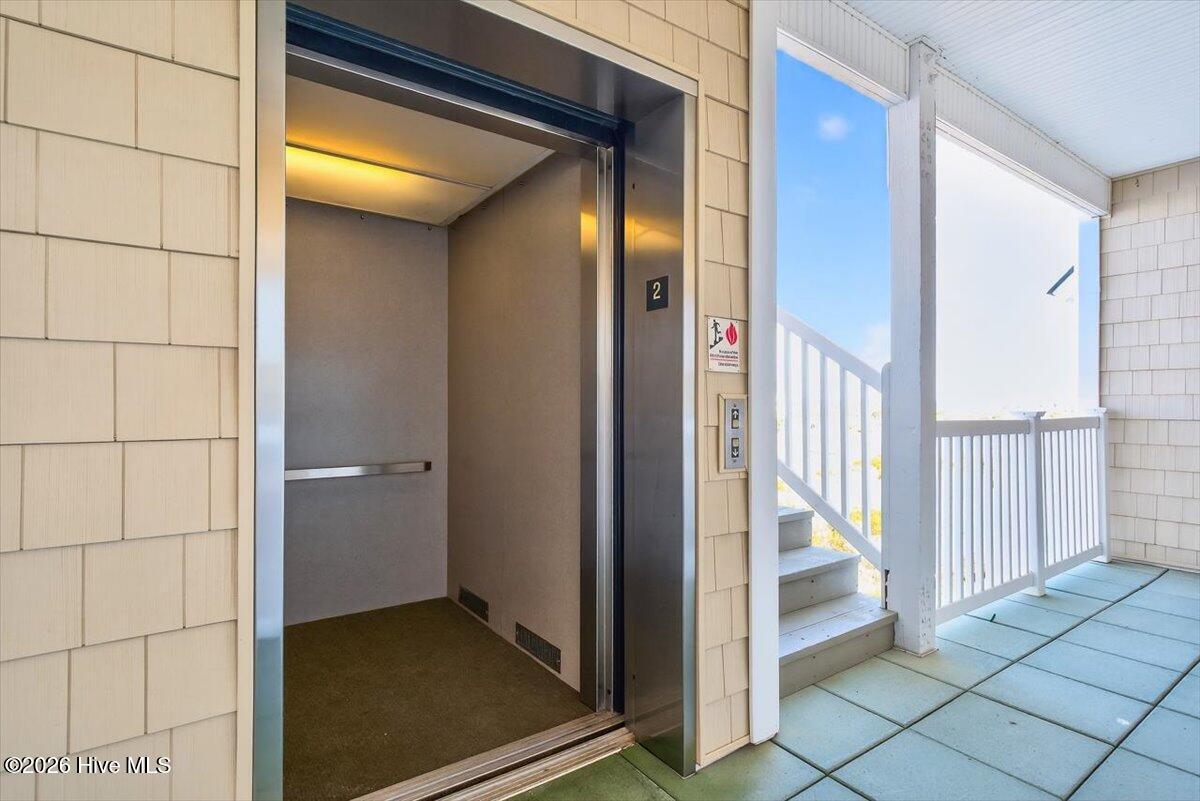 100549709 | Photo 29