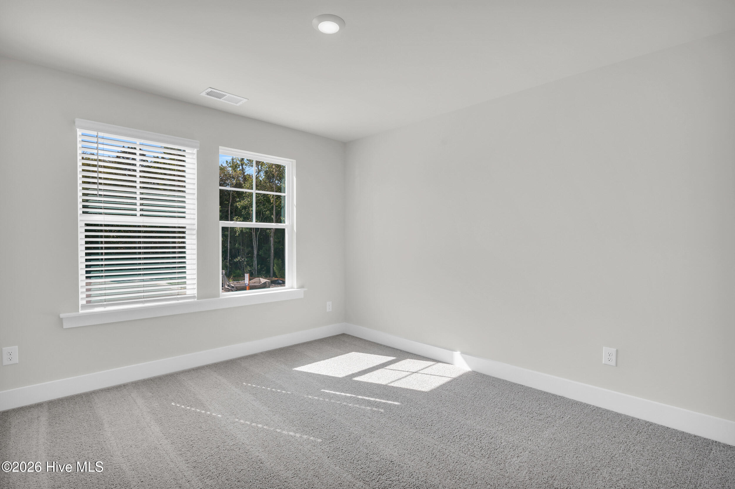 100539457 | Photo 23