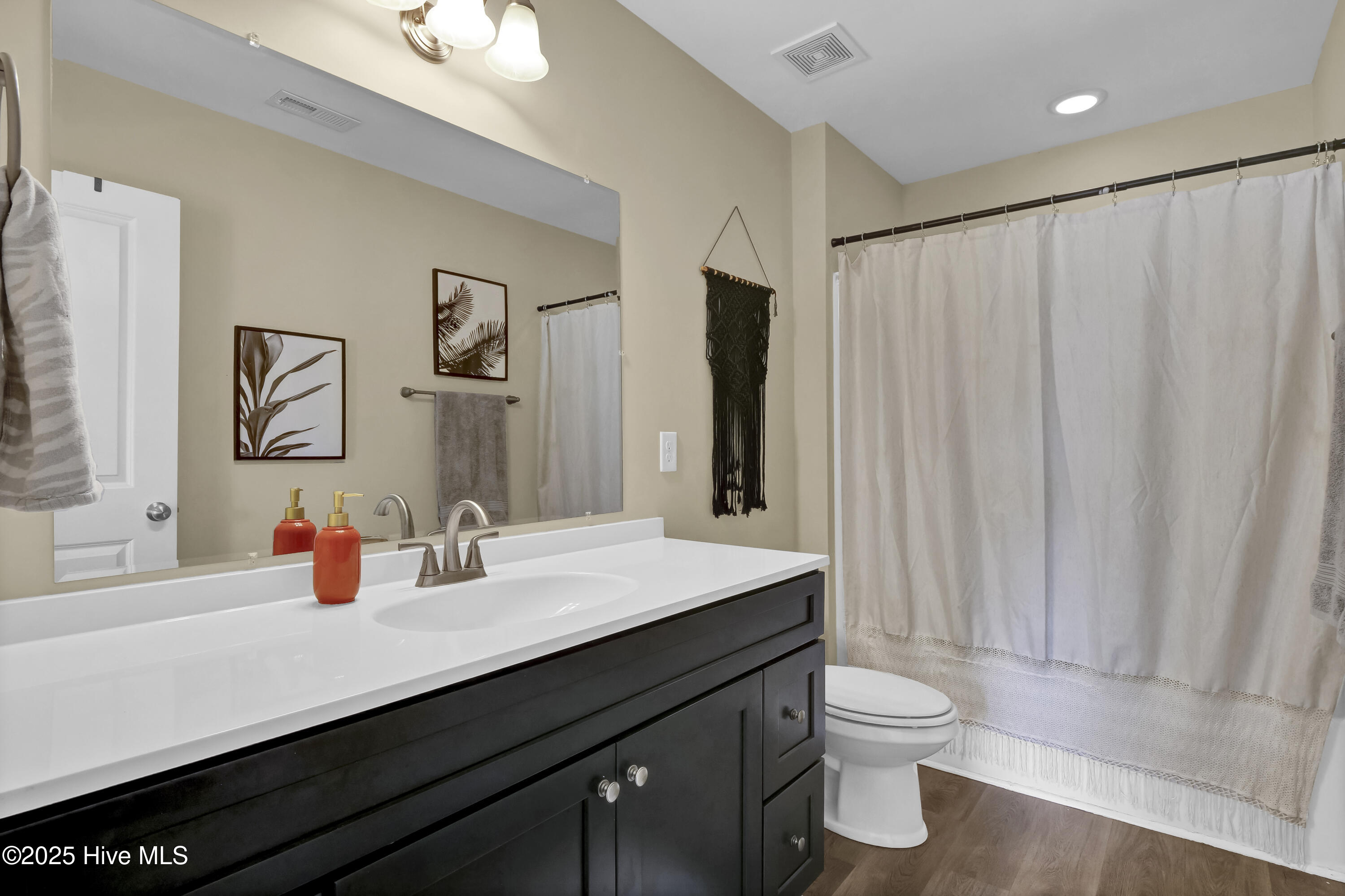 100513564 | Photo 24