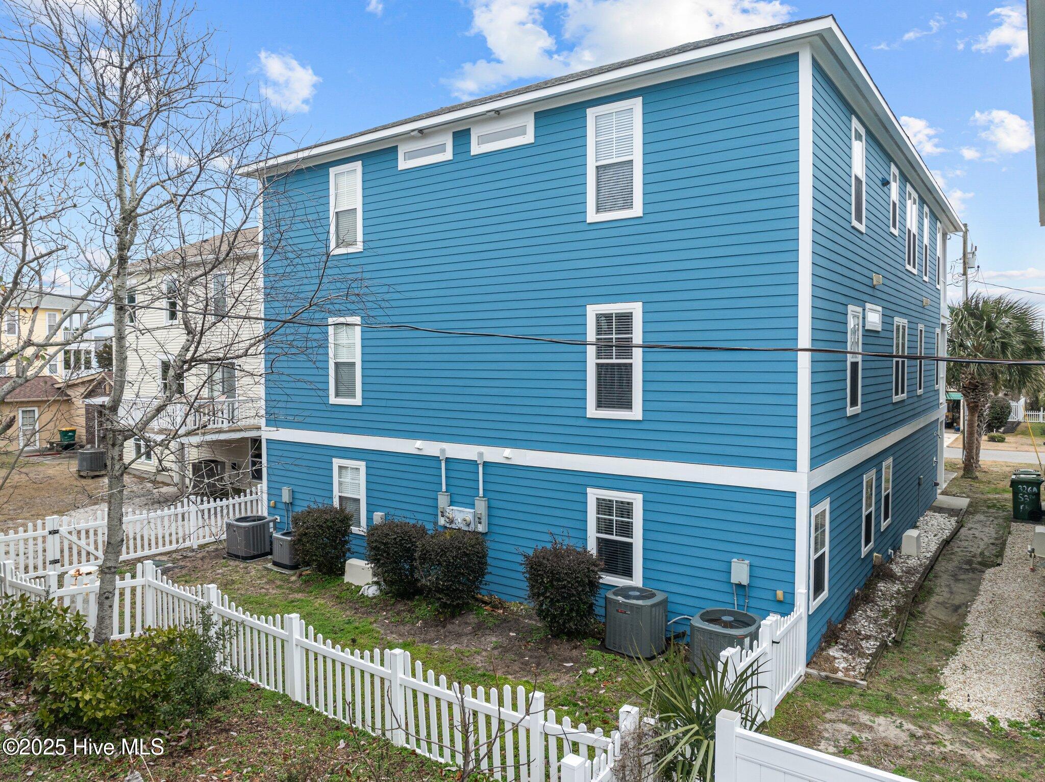 100488551 | Photo 48