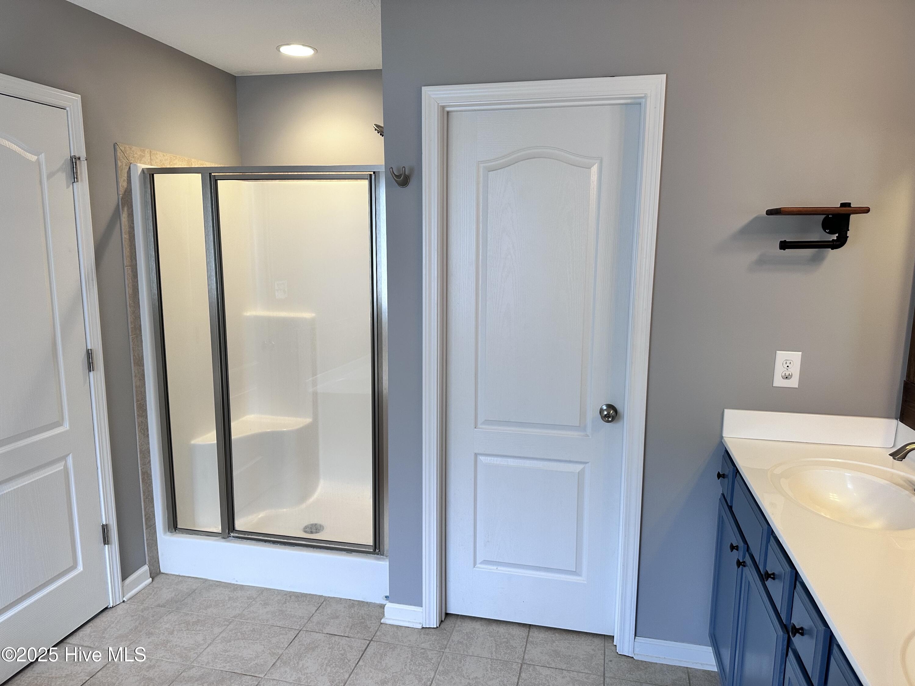 100542774 | Photo 16