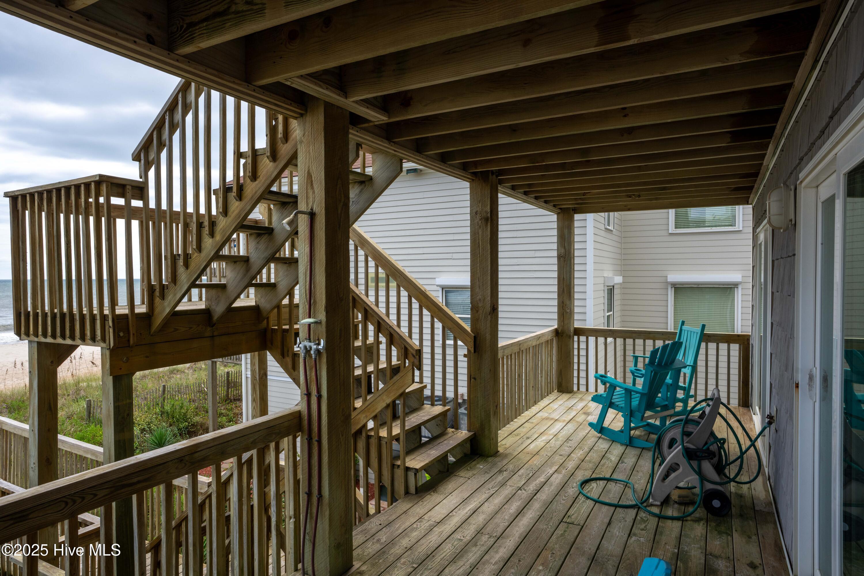 100529983 | Photo 42