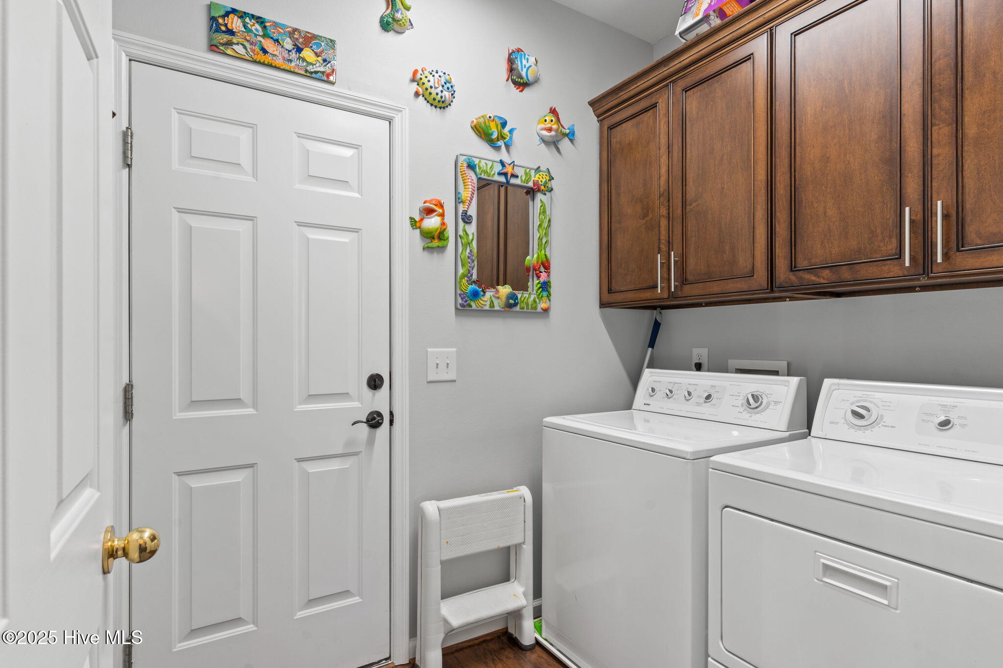 100543261 | Photo 29