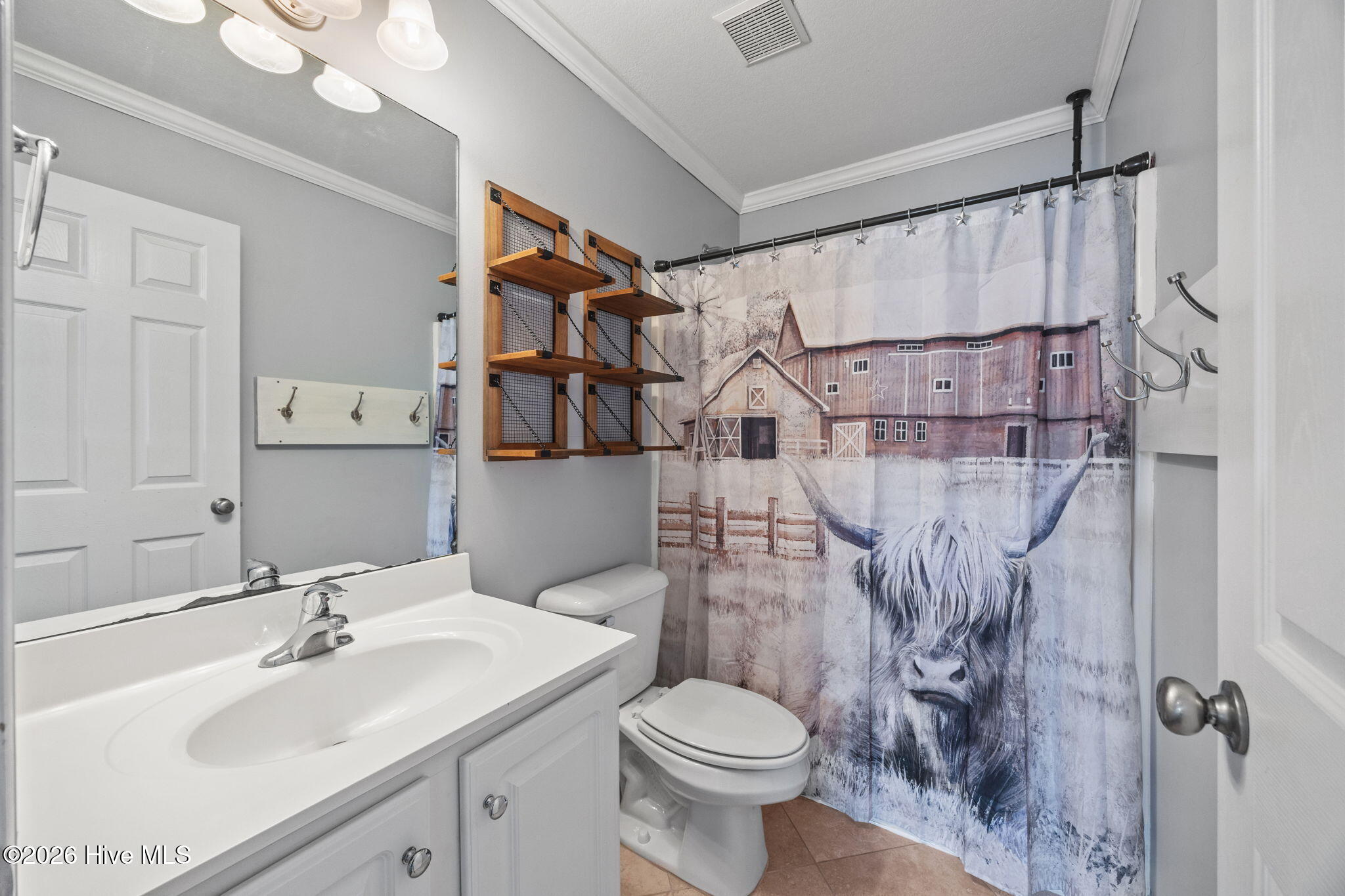 100558260 | Photo 31