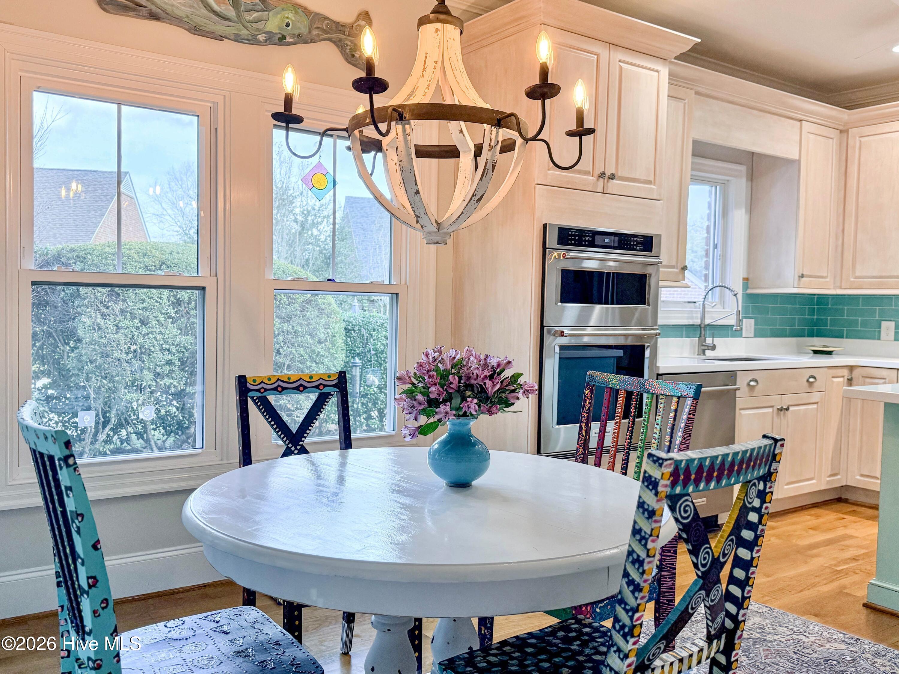 100559415 | Photo 37