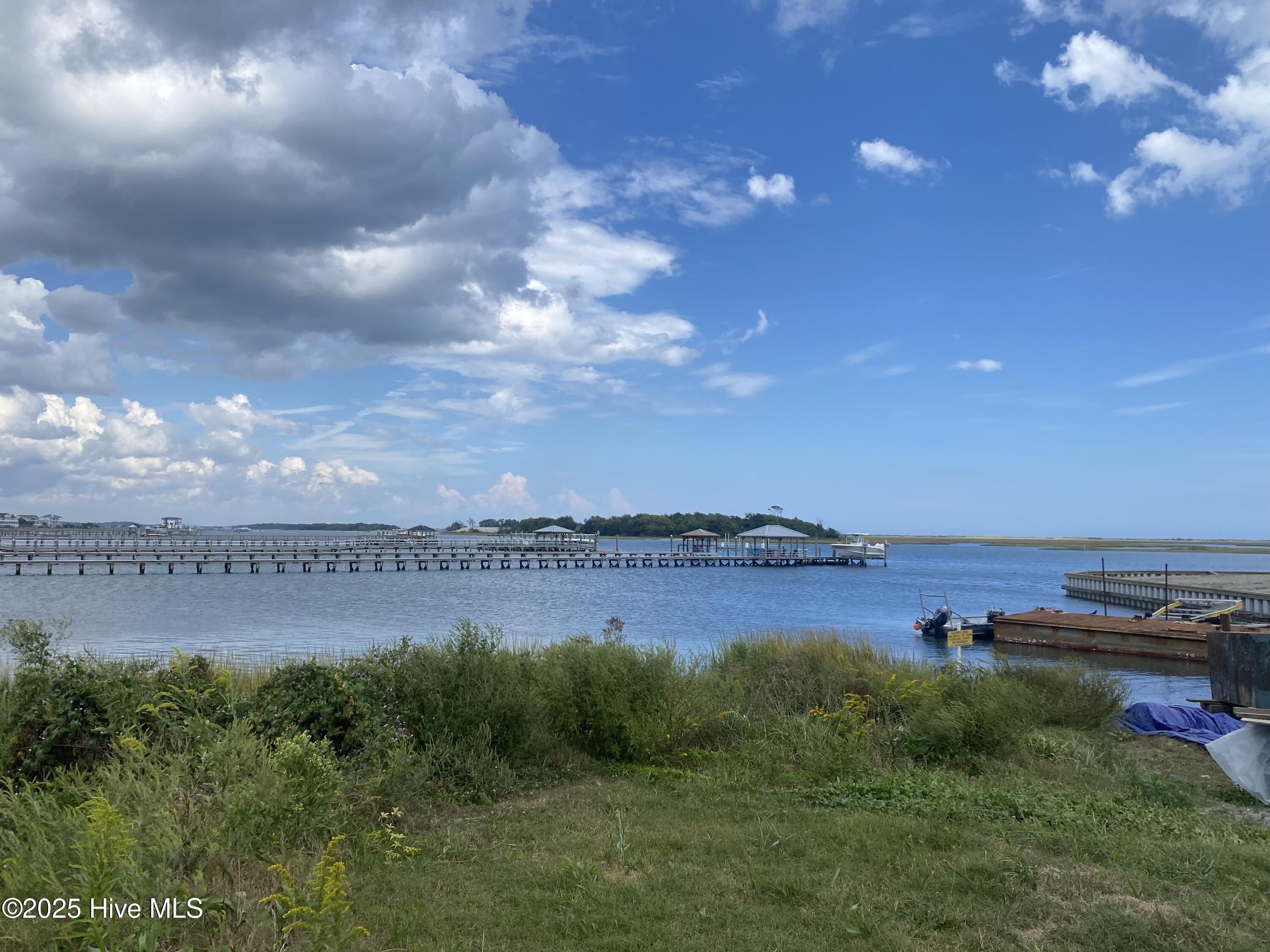 100533068 | Photo 34