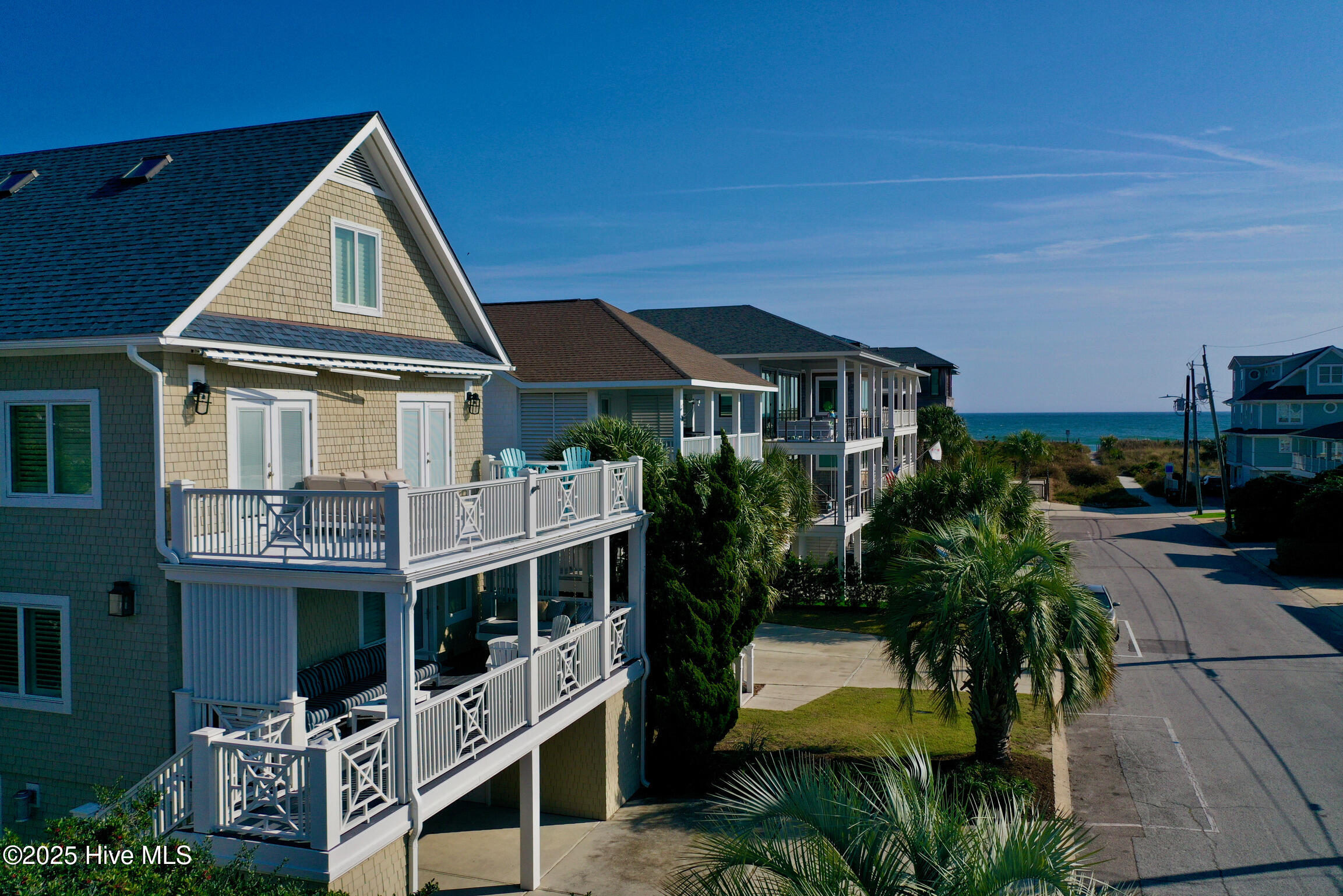 100543231 | Photo 87