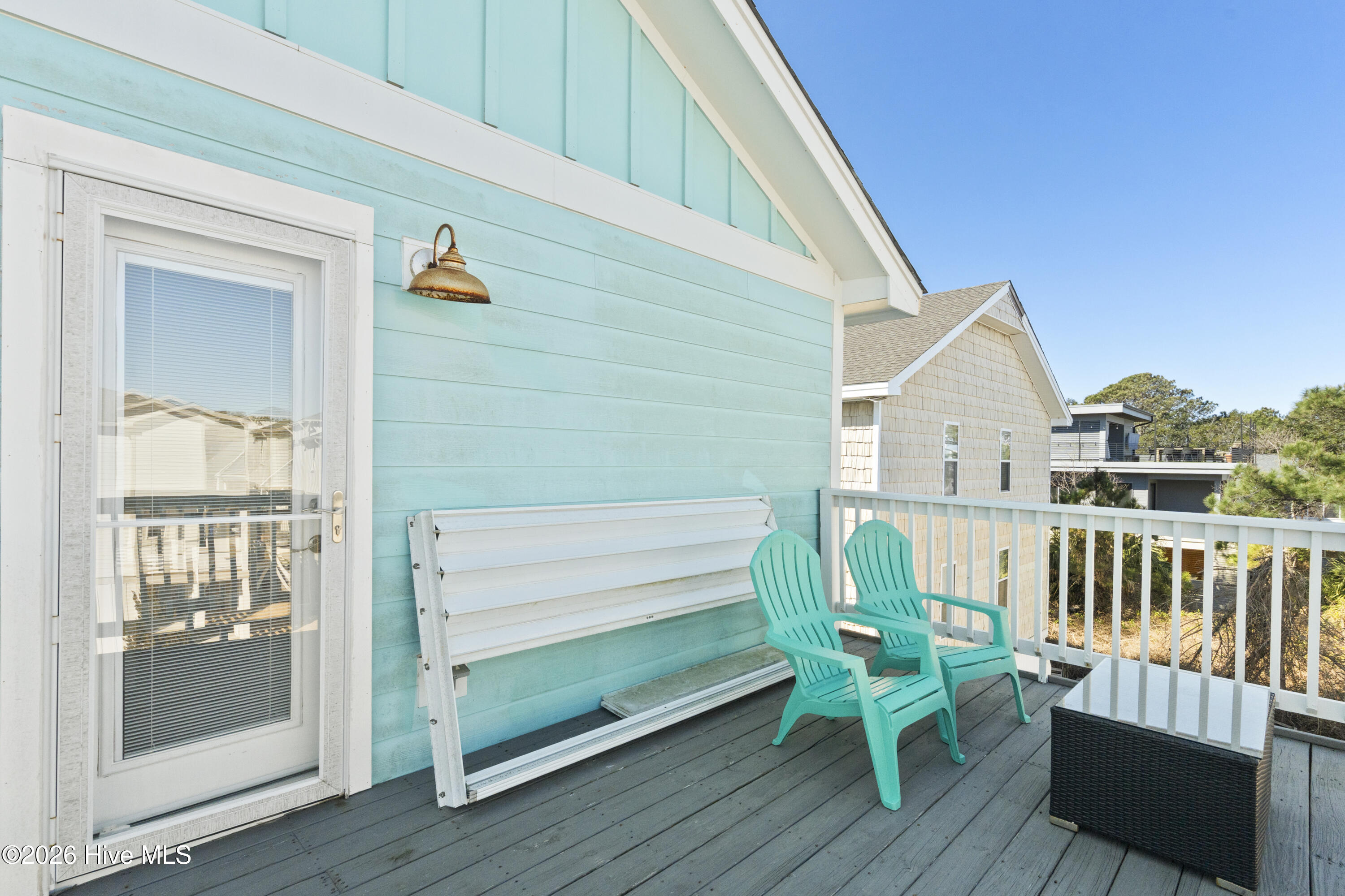 100549941 | Photo 43