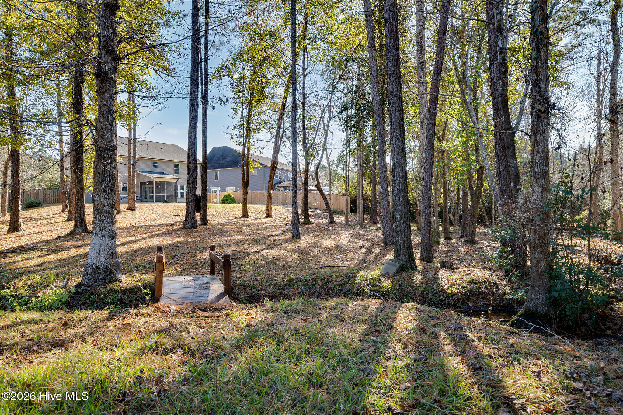 100547626 | Photo 36