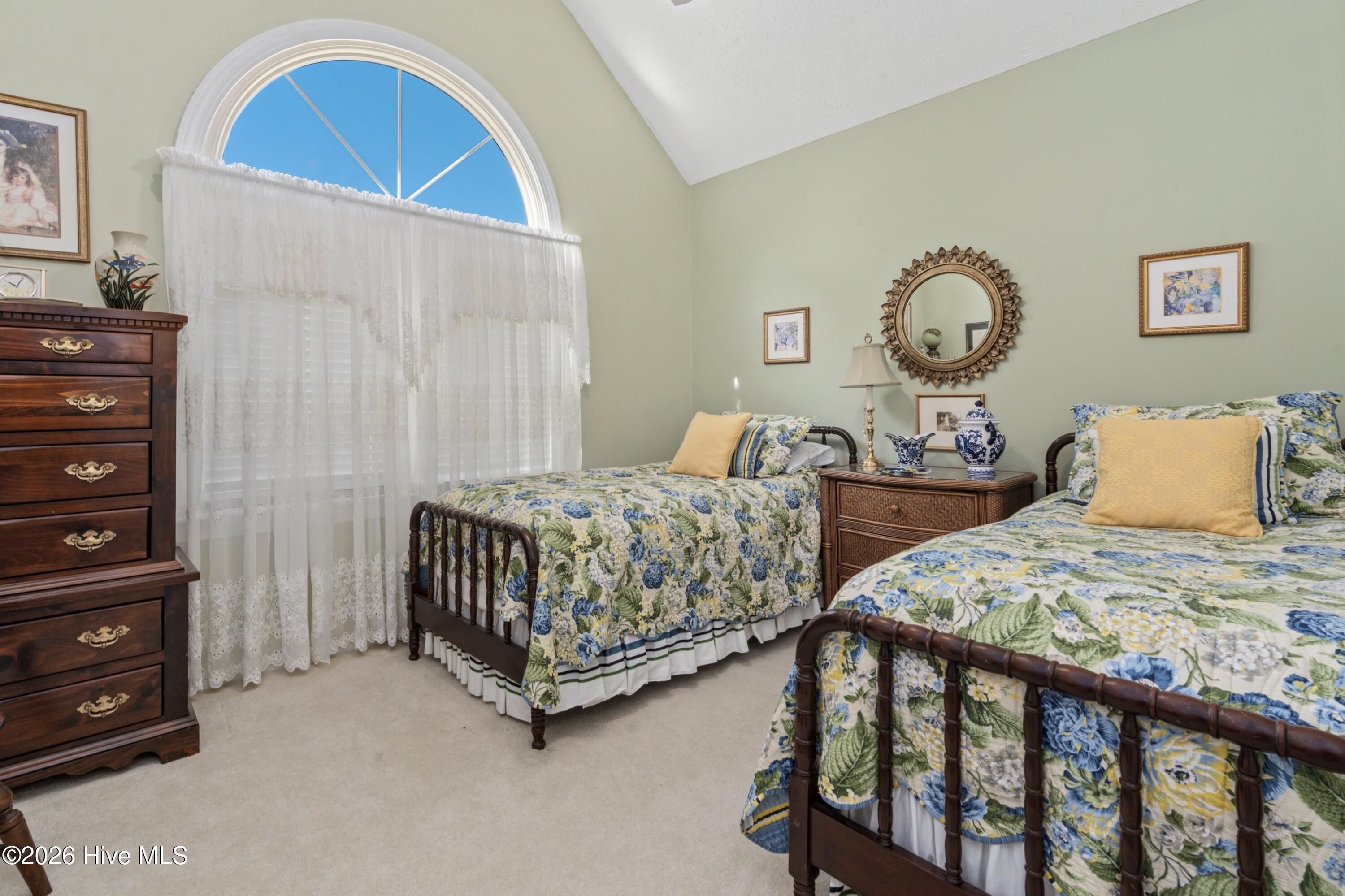 100555130 | Photo 20