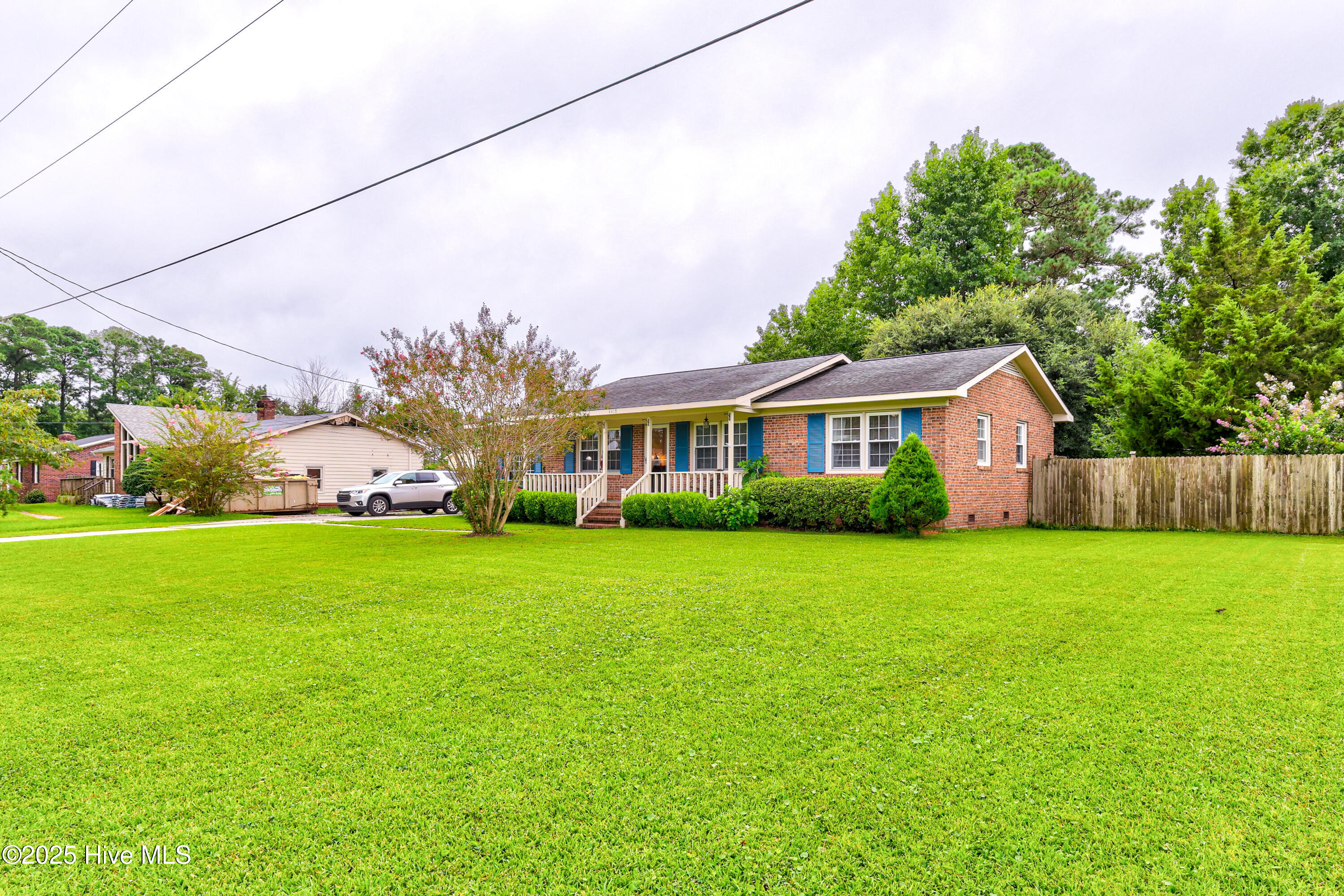 100537162 | Photo 36