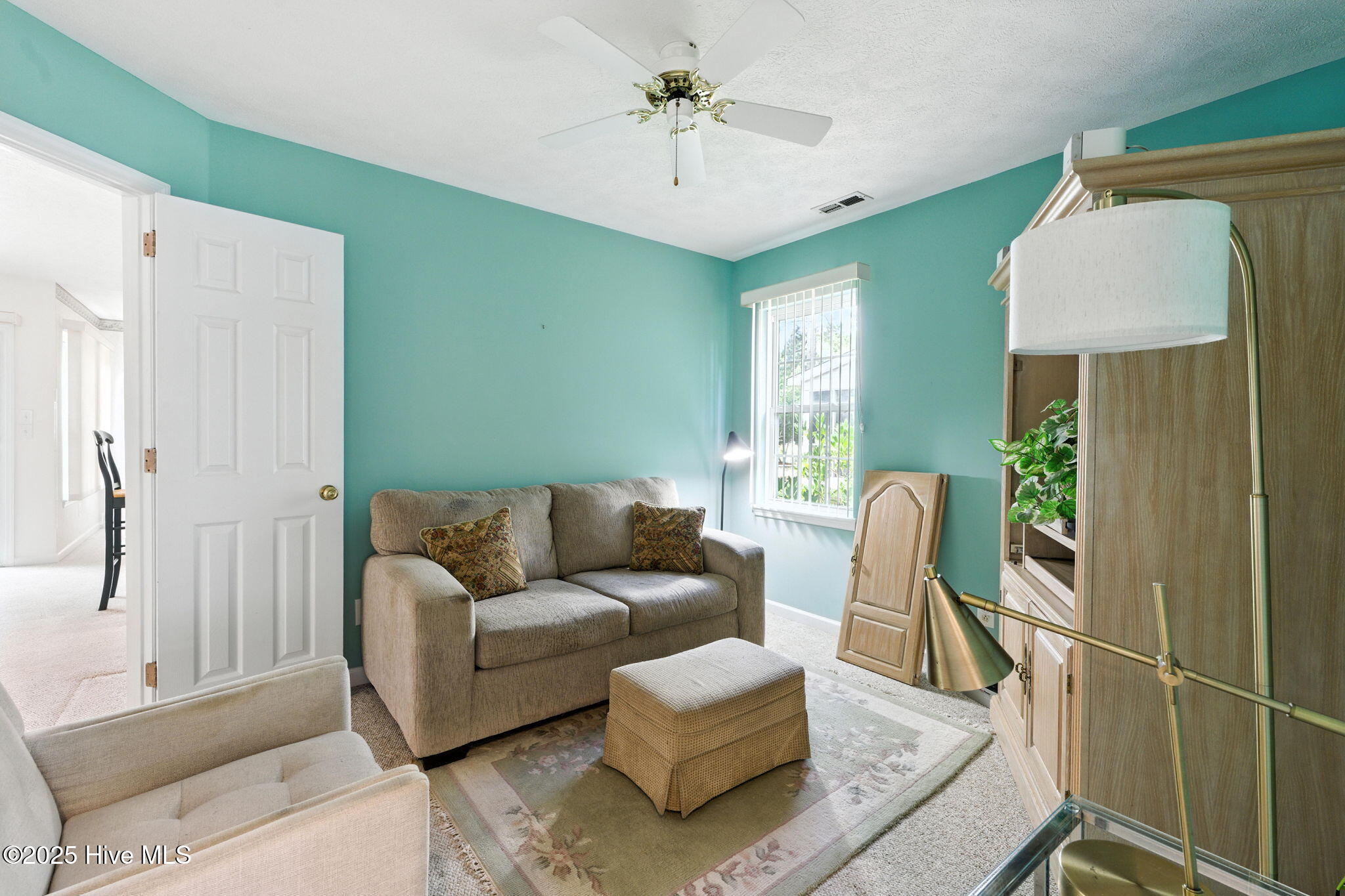 100523616 | Photo 14