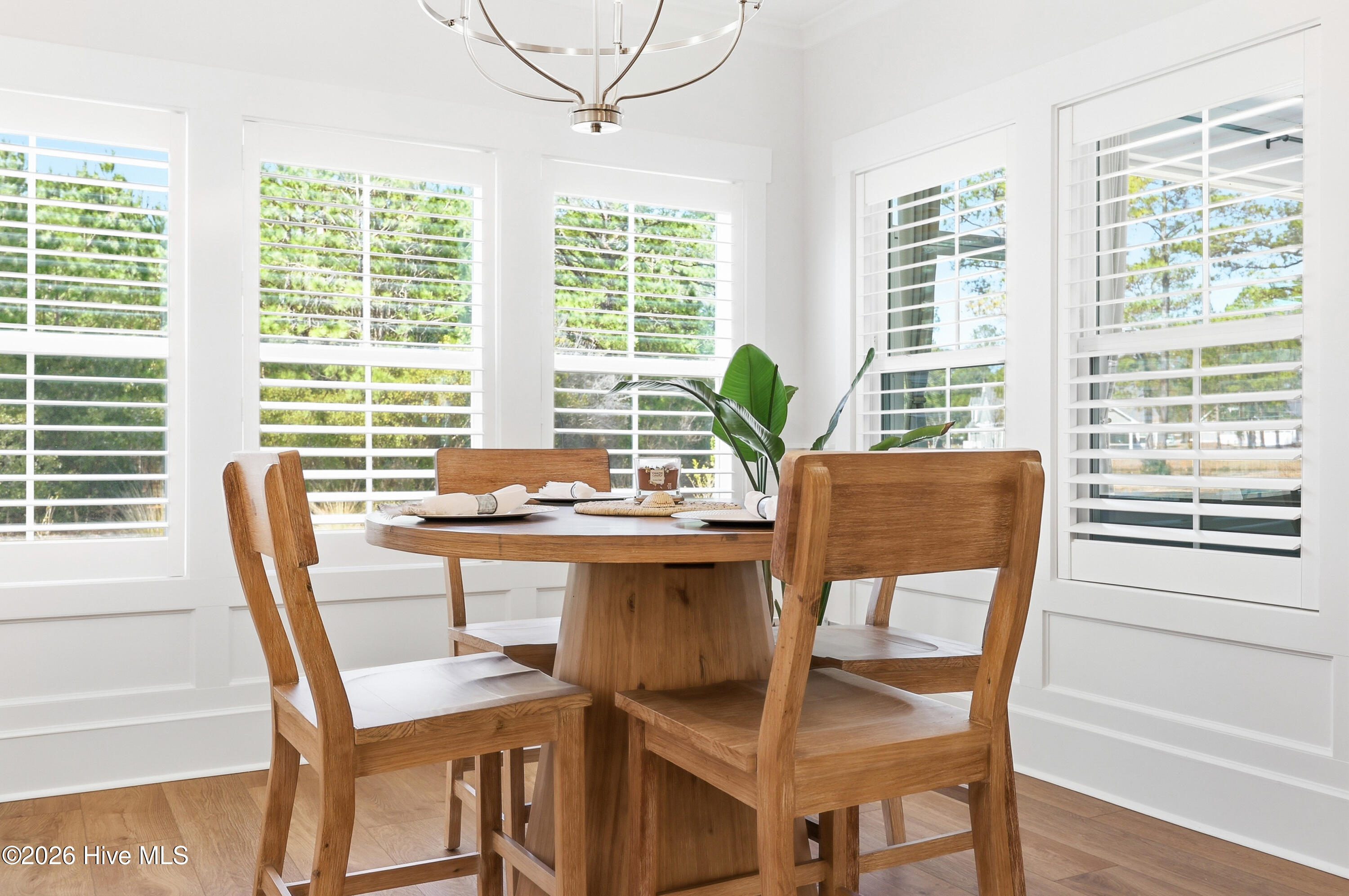 100564440 | Photo 13