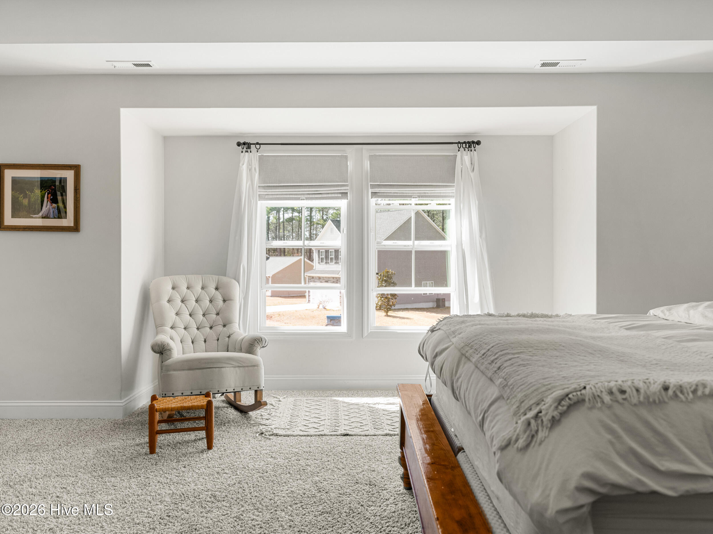 100558735 | Photo 38