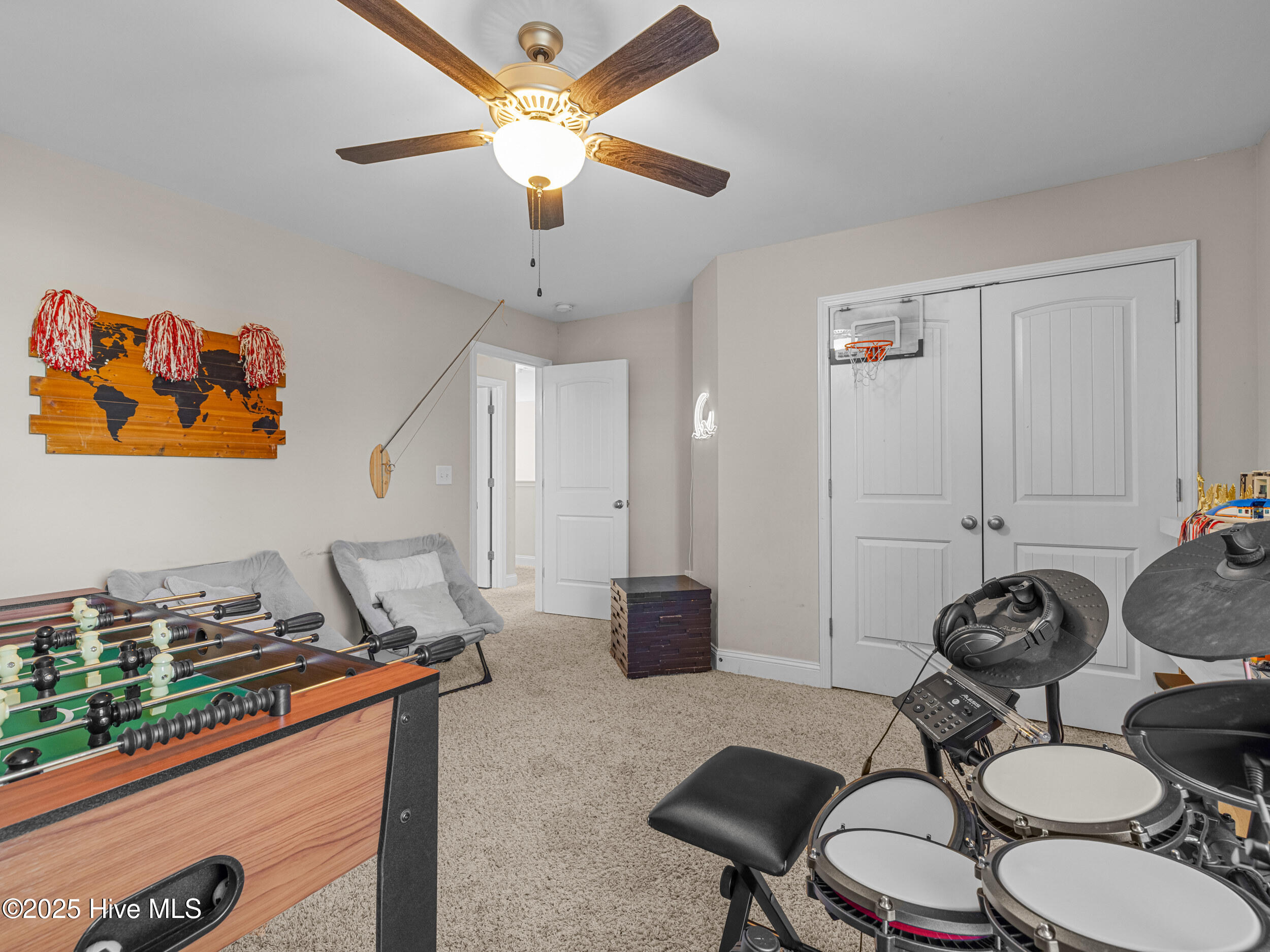 100545070 | Photo 50