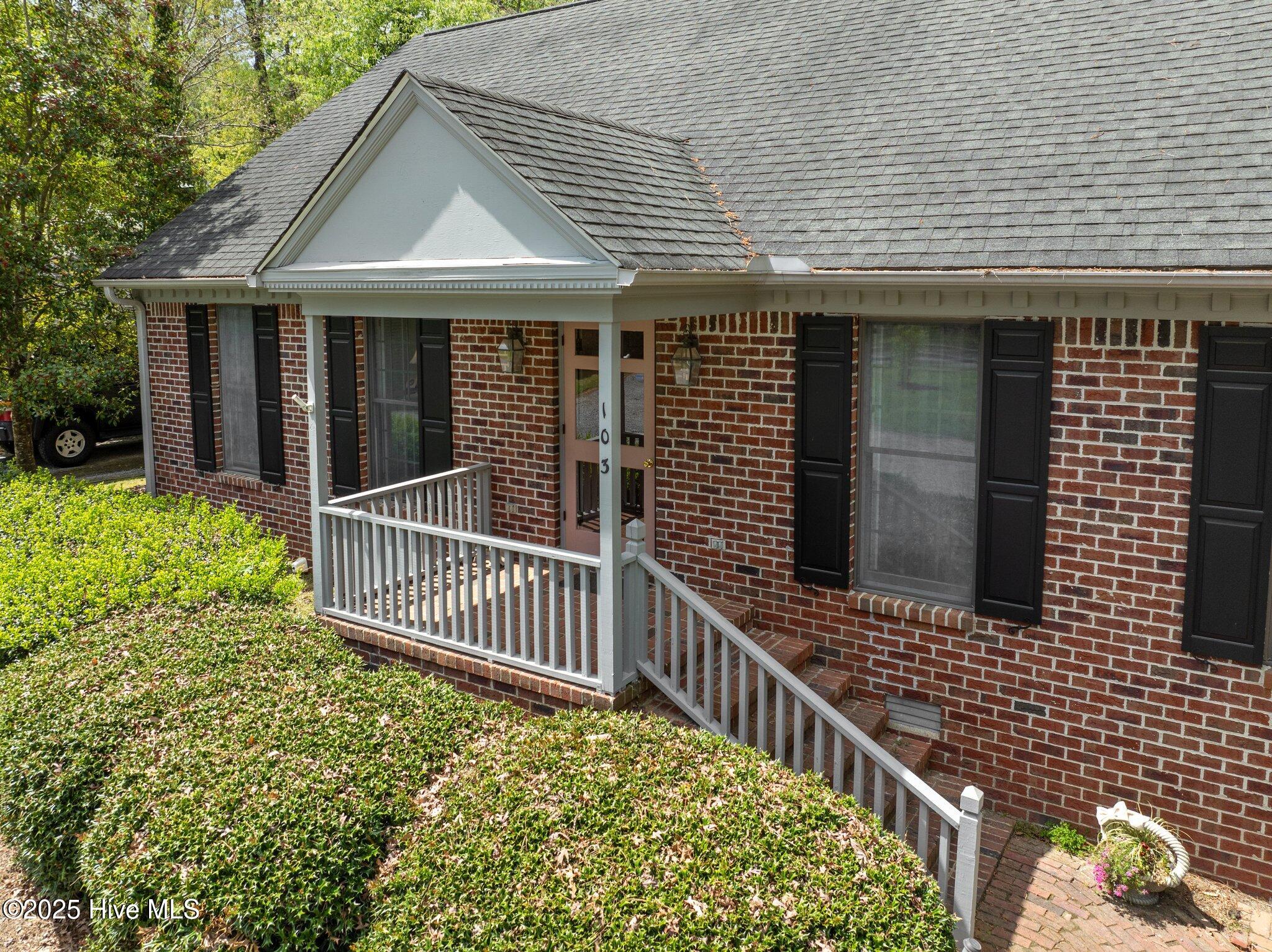 103 Camelia Drive, Washington, NC, 27889