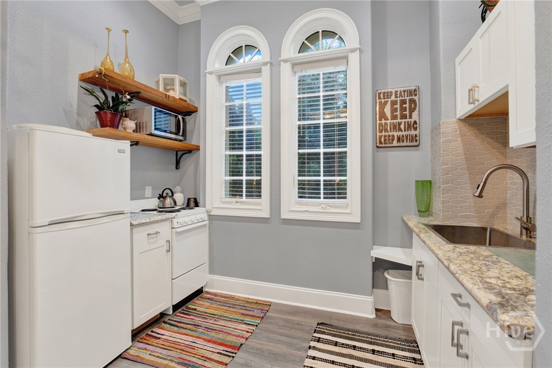 Undisclosed Address, Savannah, GA, 31419