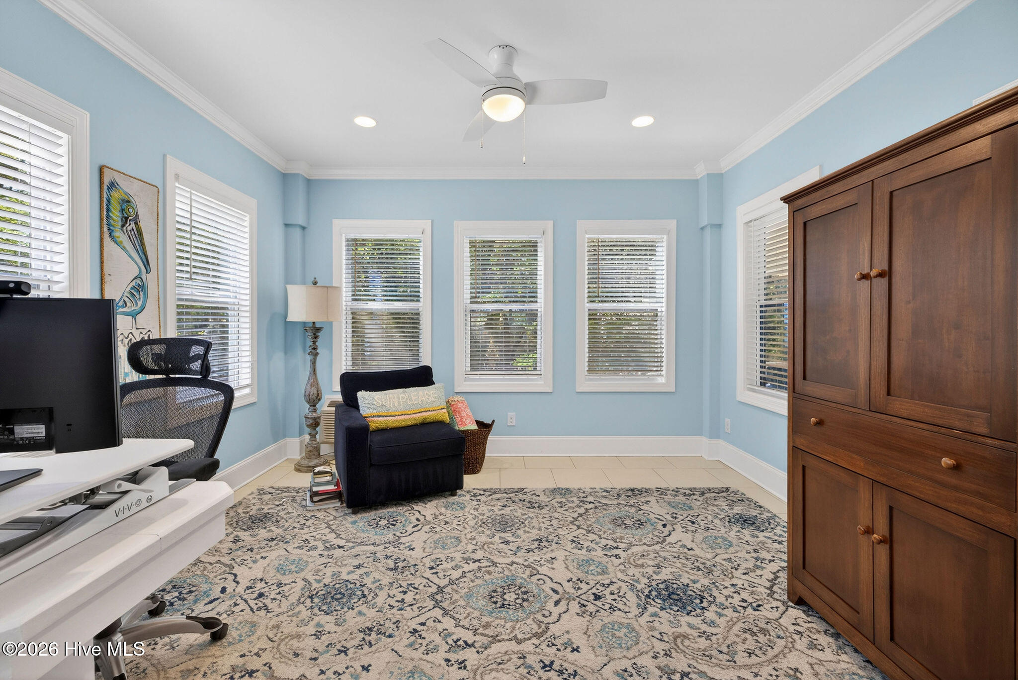 100570117 | Photo 20