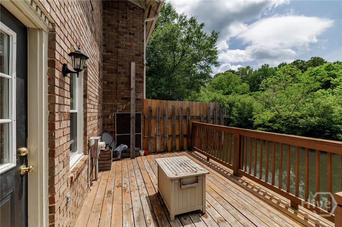 119 Eaglewood Way