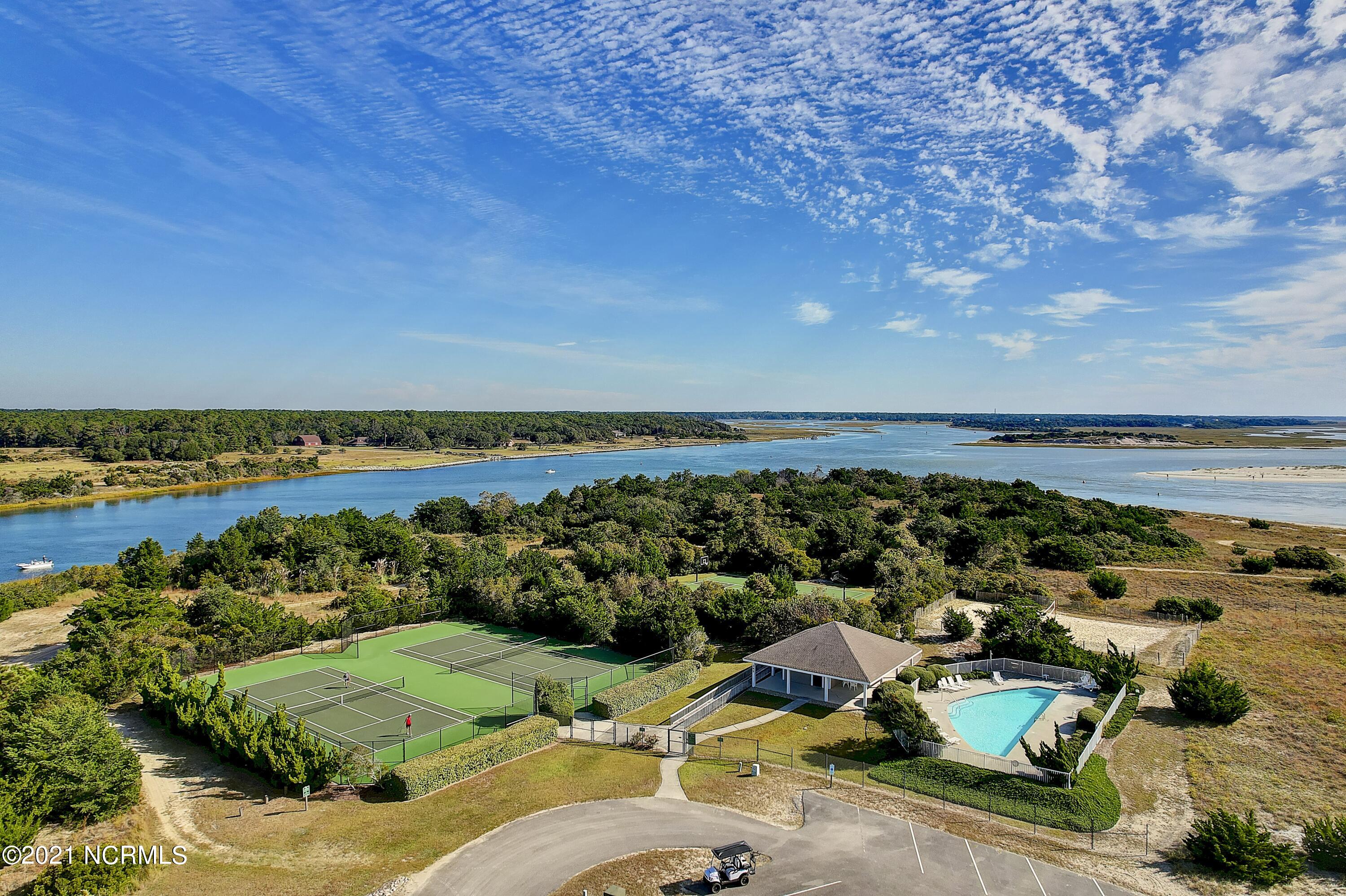 100536702 | Photo 37