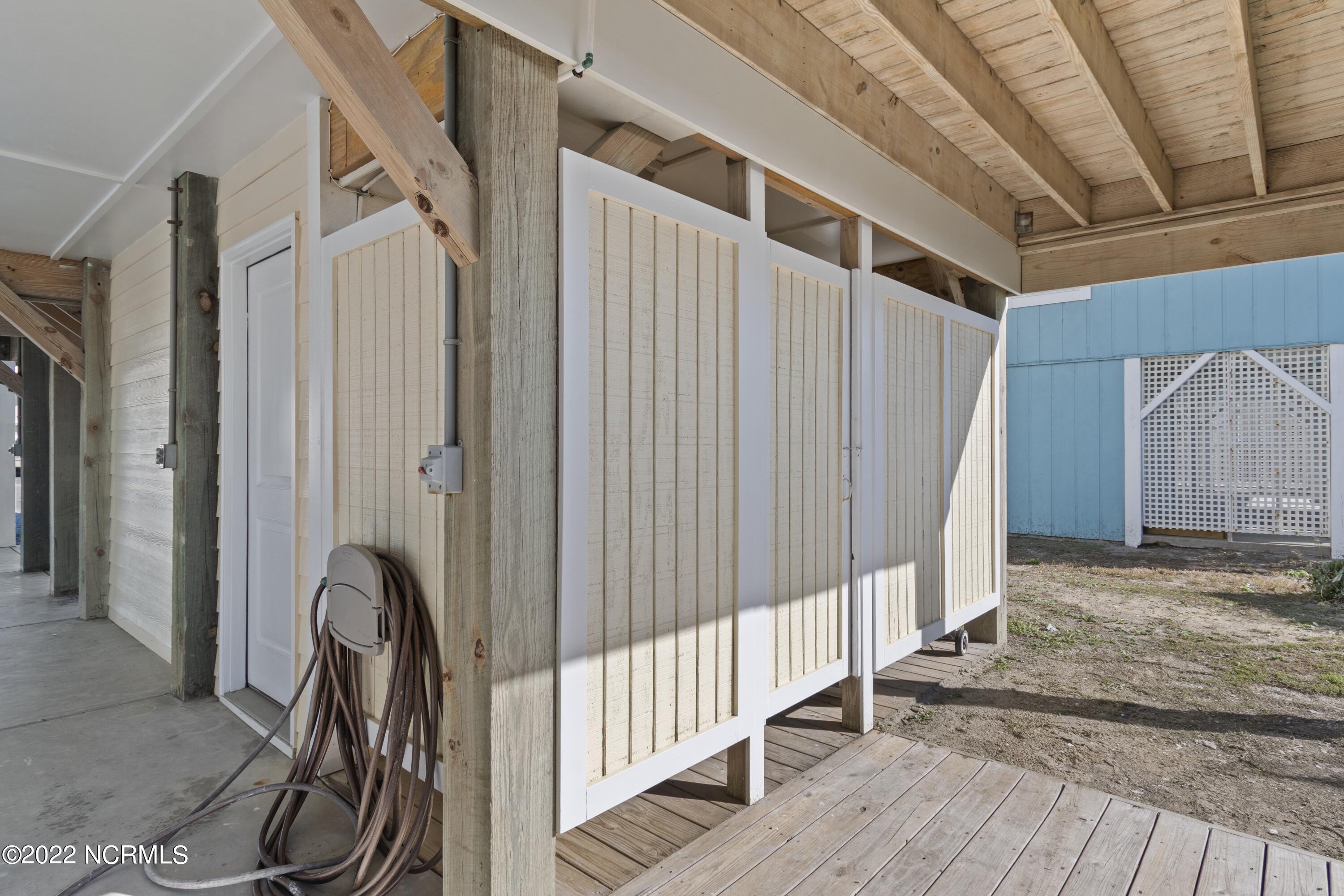 100535231 | Photo 39