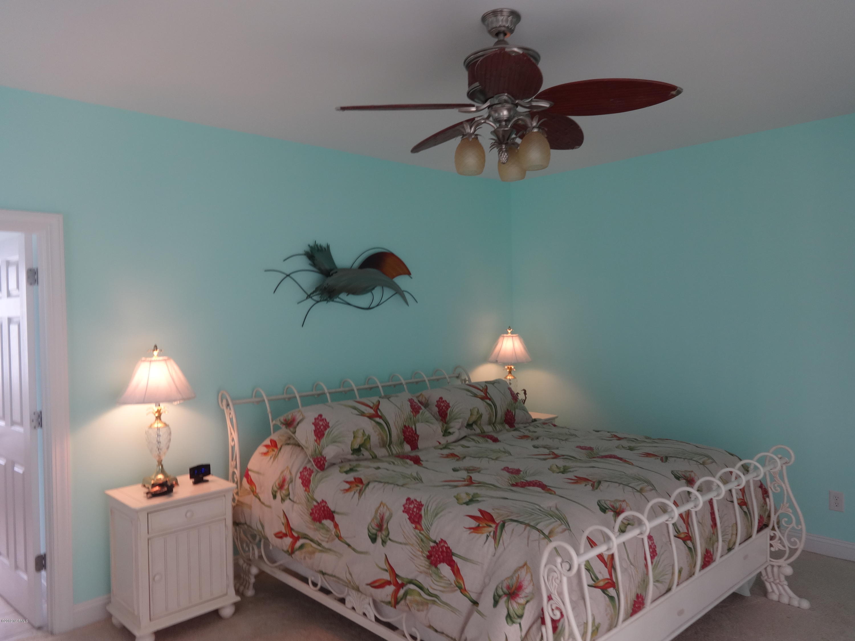 100560542 | Photo 14