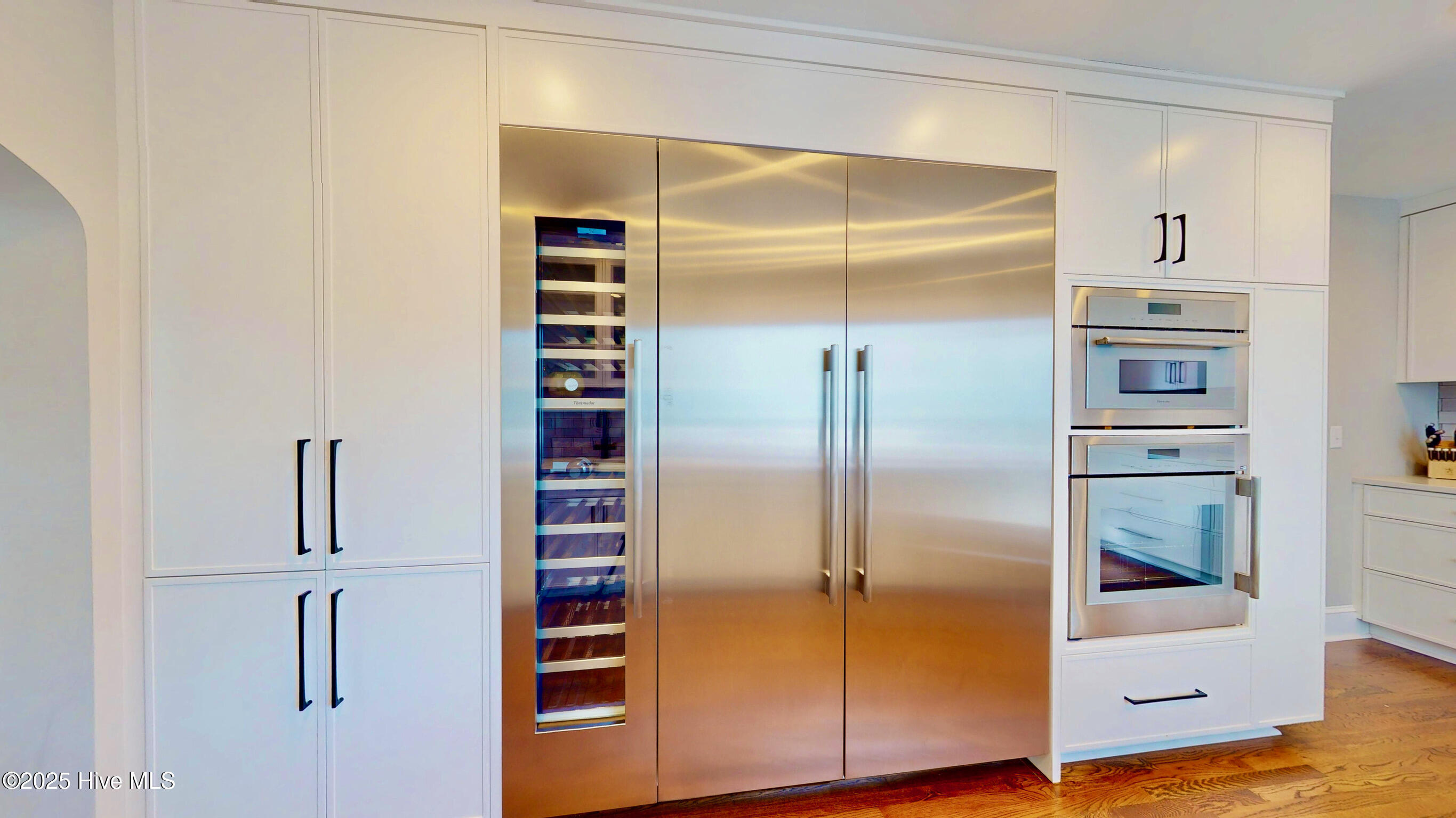 100543231 | Photo 30