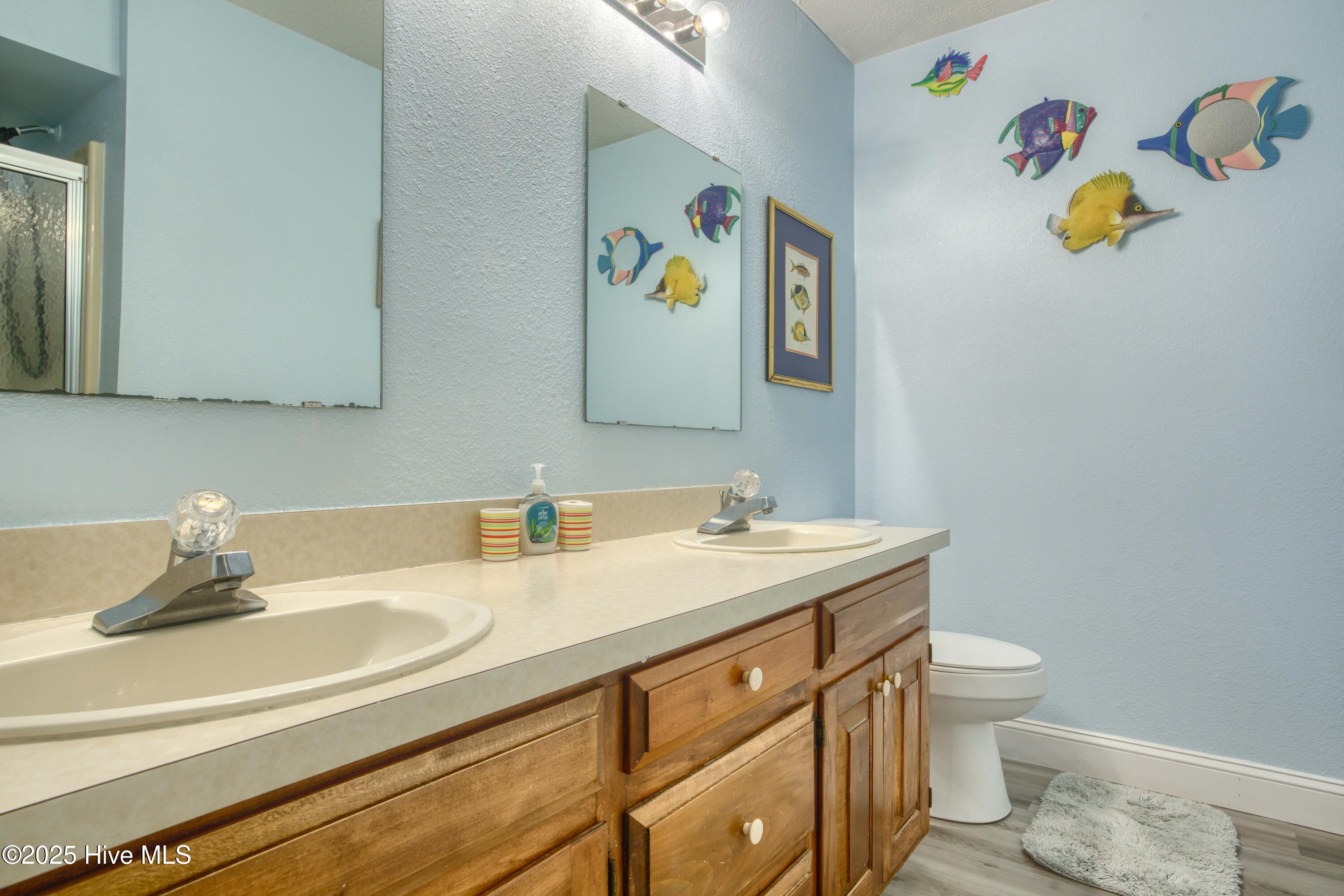 100524727 | Photo 18