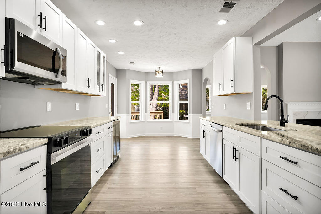 100567951 | Photo 20