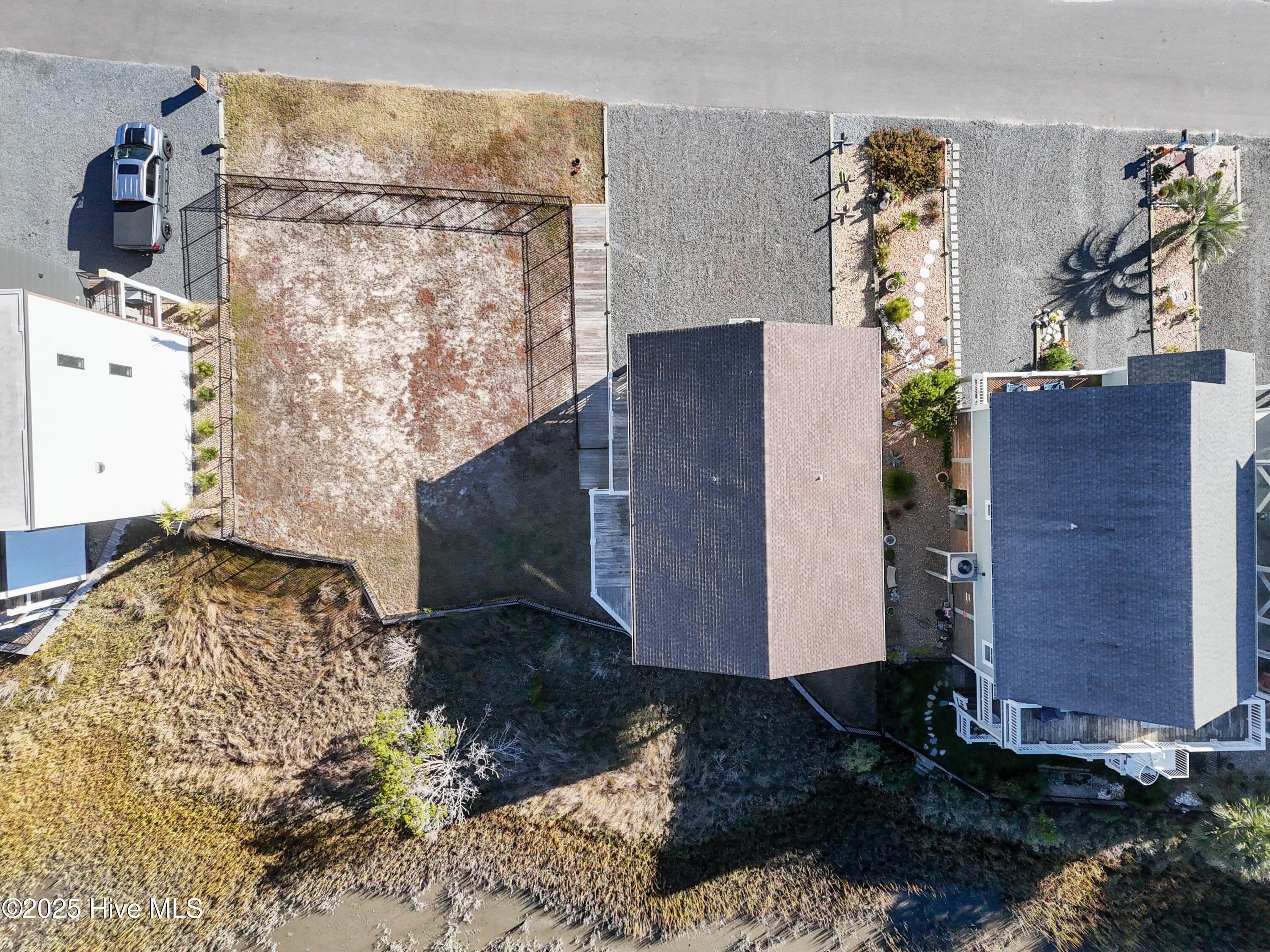 100541984 | Photo 48