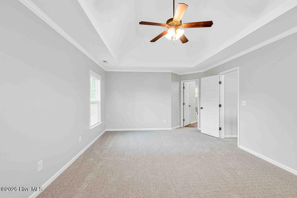 100548964 | Photo 26