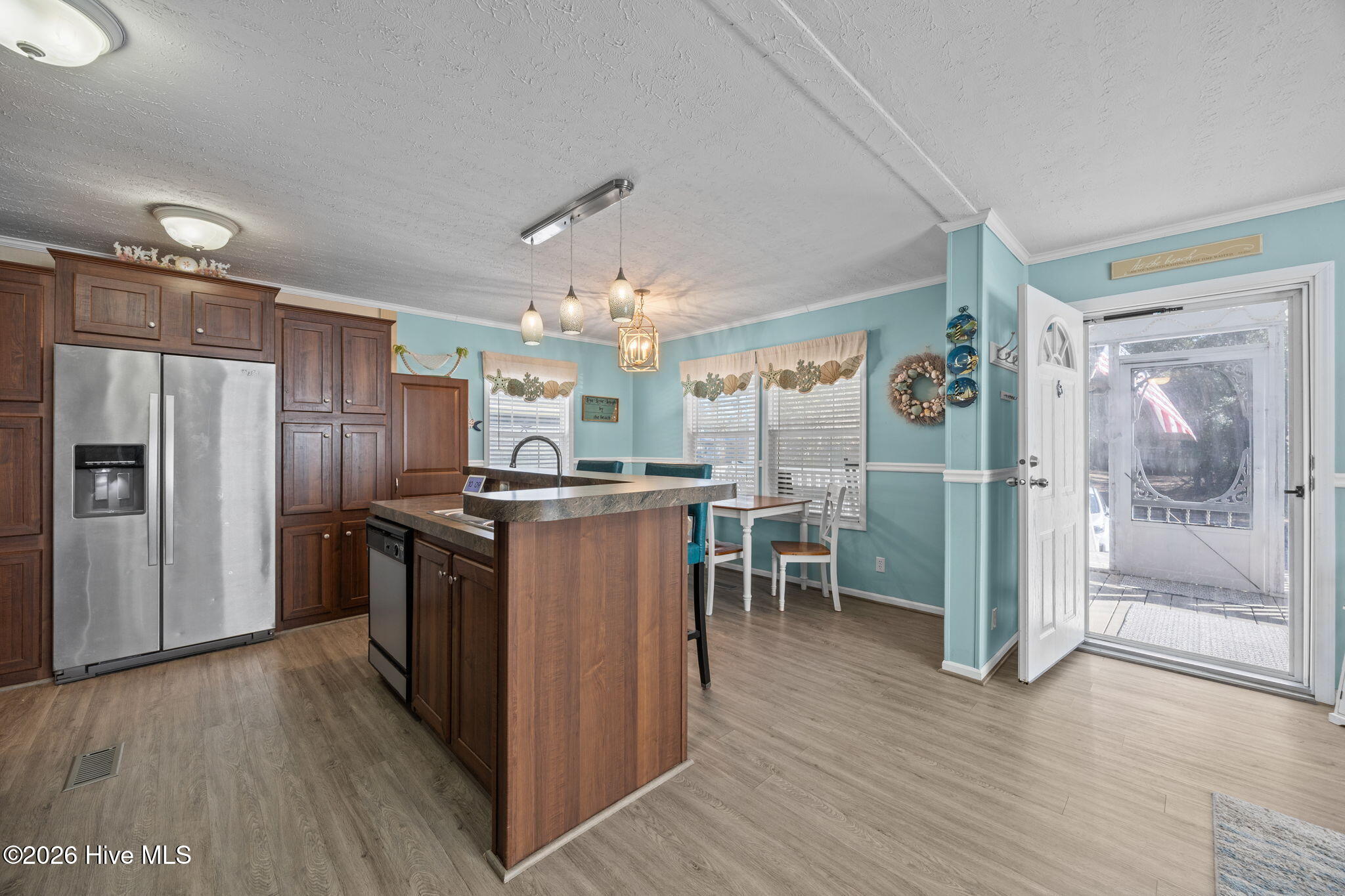 100554450 | Photo 13