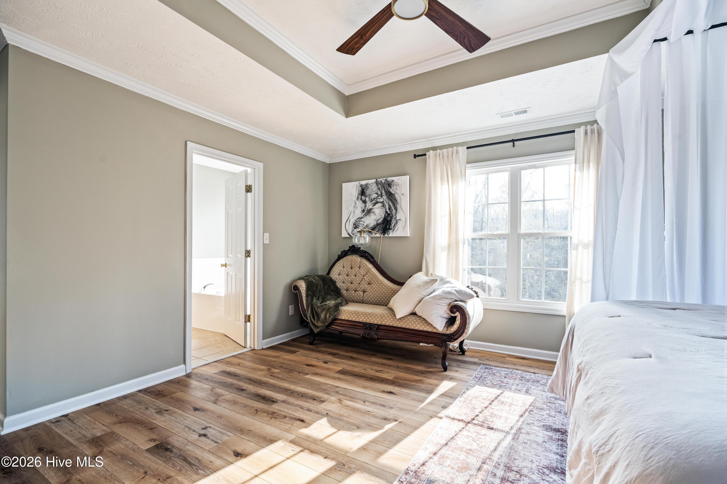 100556314 | Photo 43