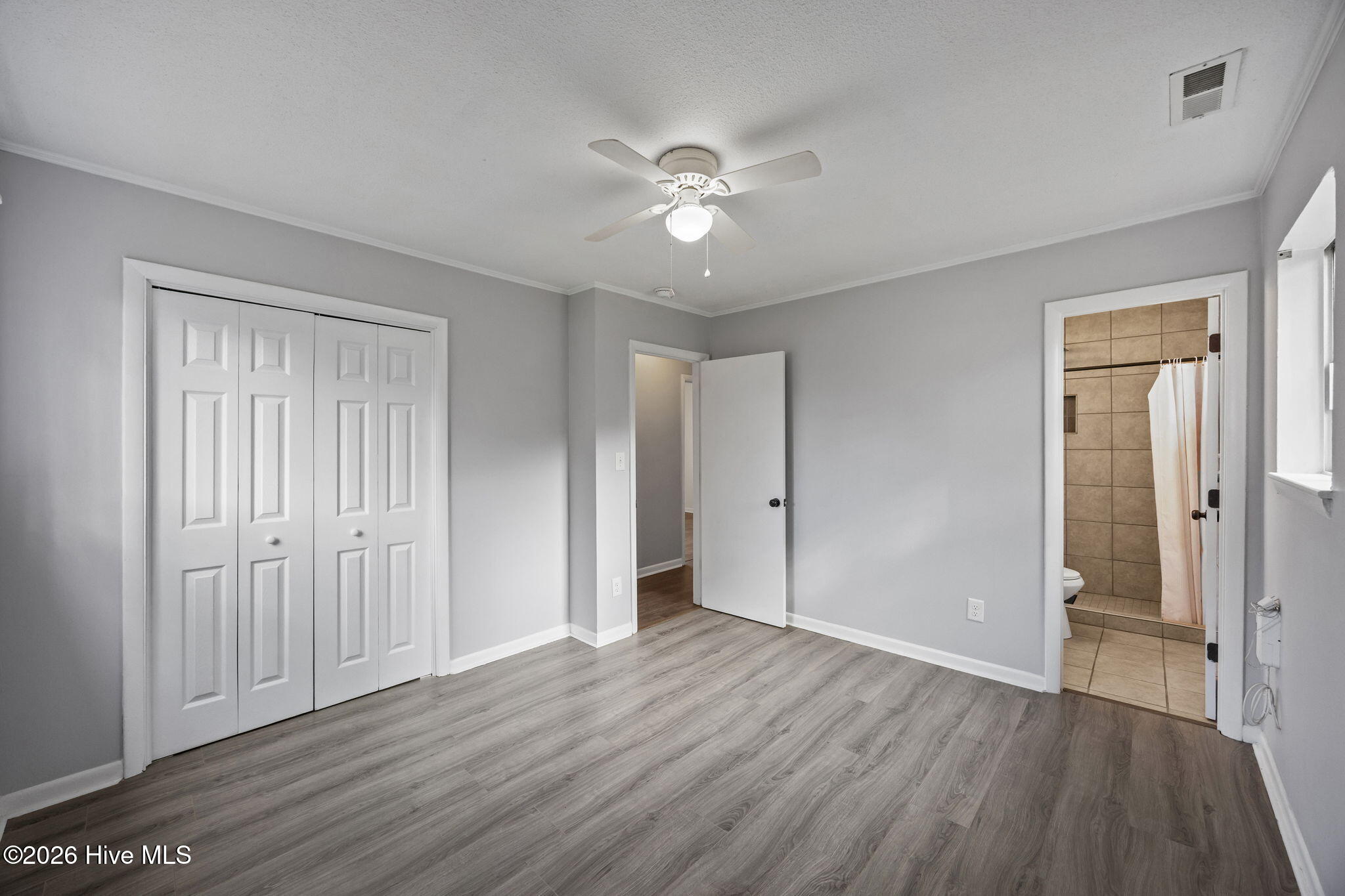 100559433 | Photo 10